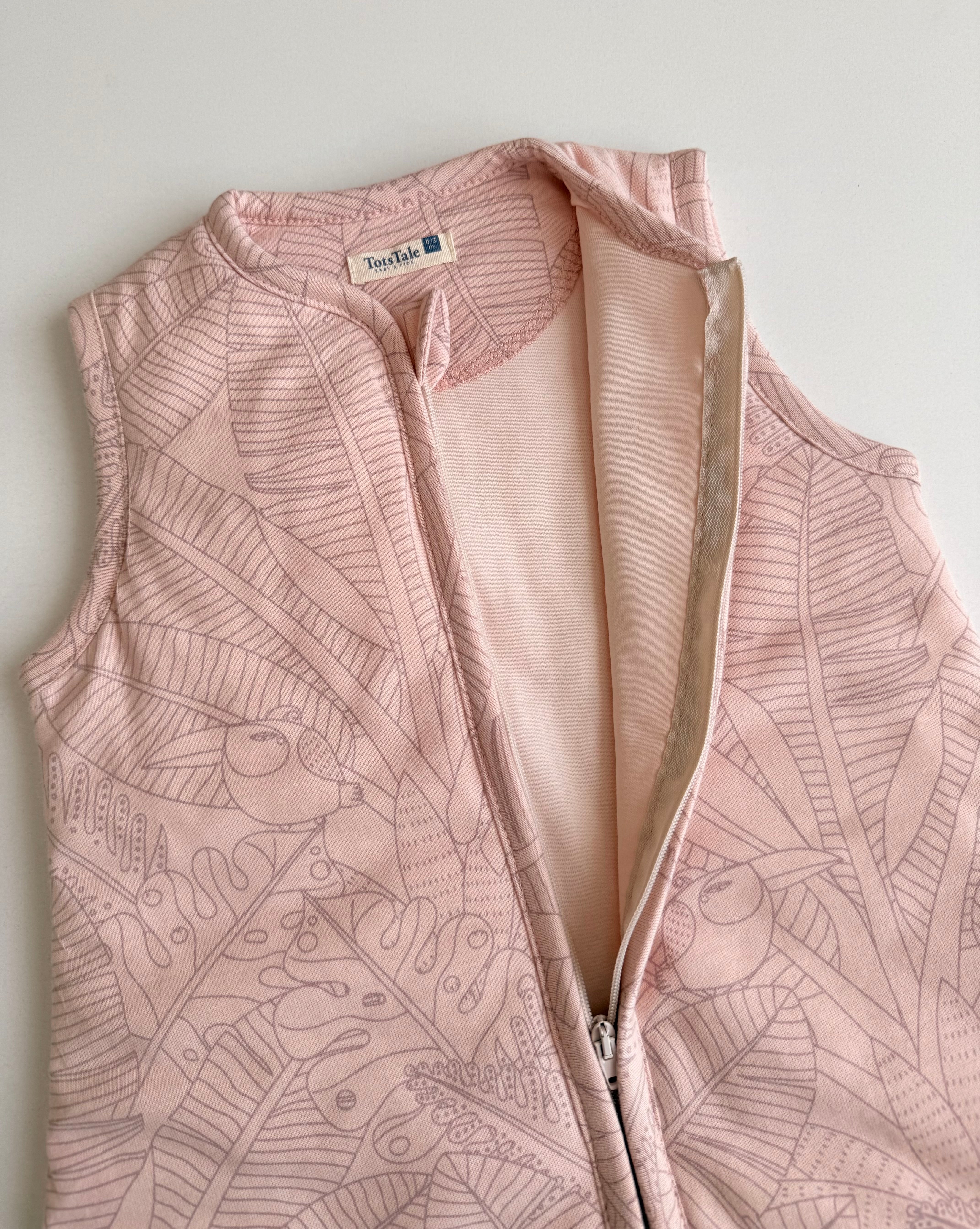 Thes Gjumi "Tropical Cutie Pink" – 100% Pambuk, 2.5 TOG