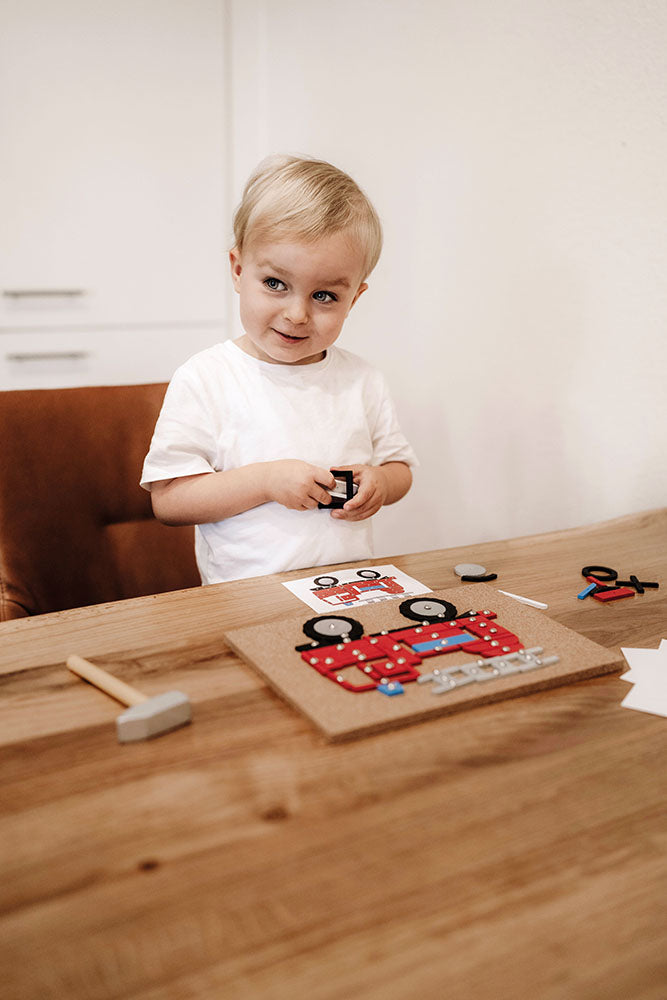 Loje Klasike "Qyteti dhe Automjetet" (Hammer Game)
