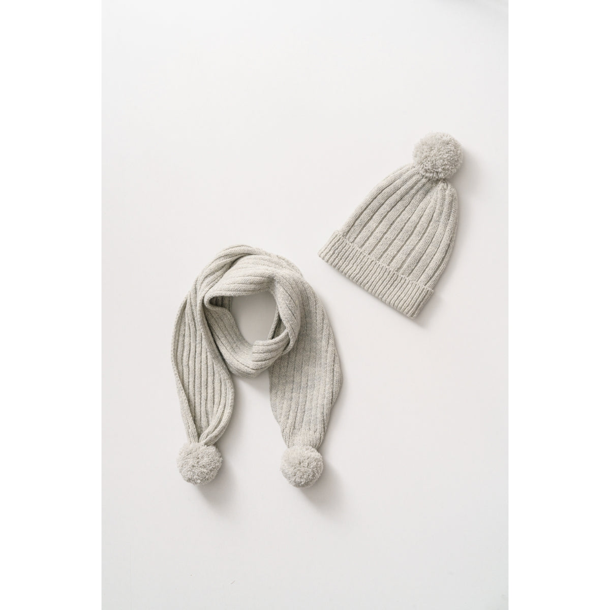 Set Me Kapuc Dhe Shall