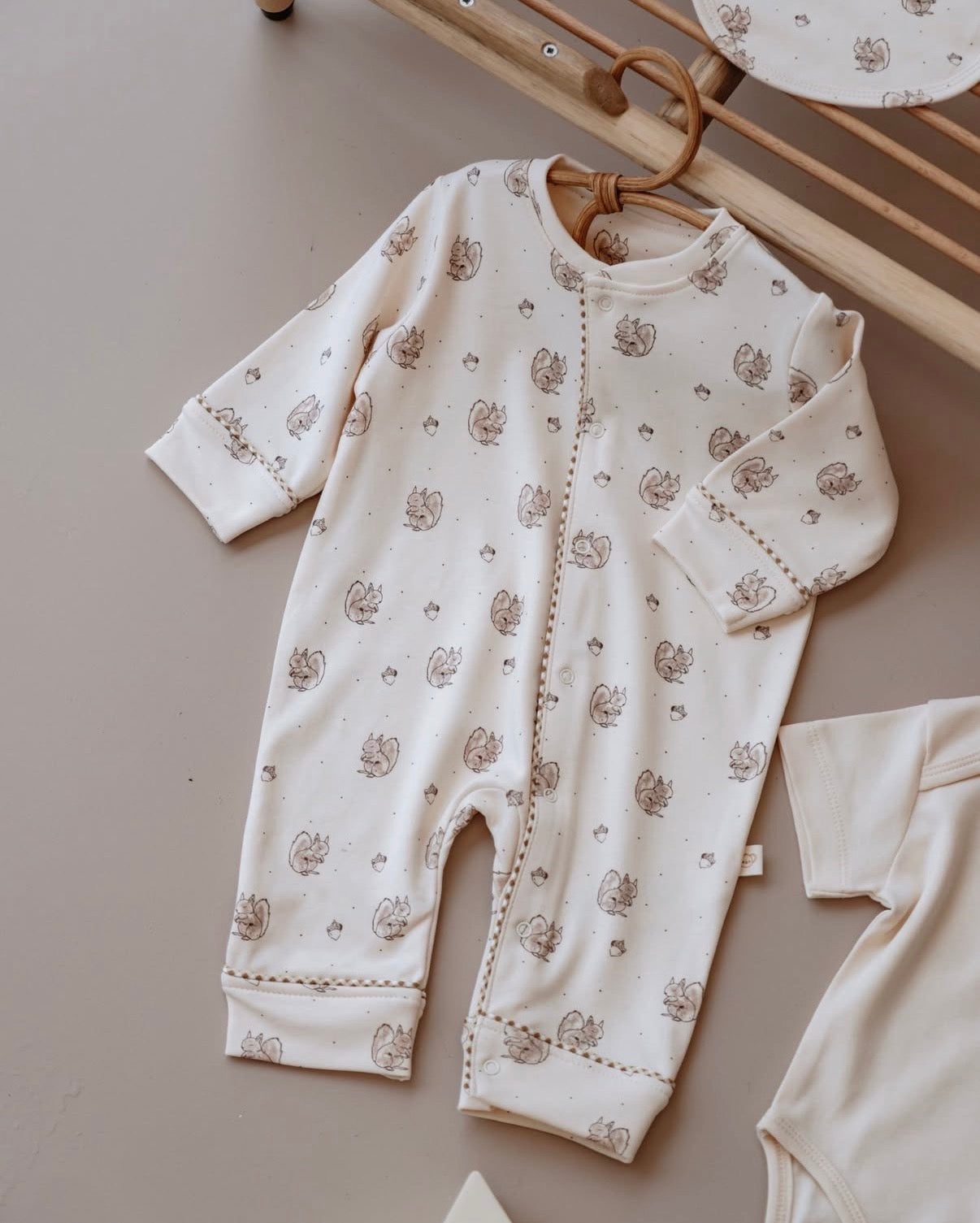 Set Materniteti 4-Pjese – "Crem Squirrel"