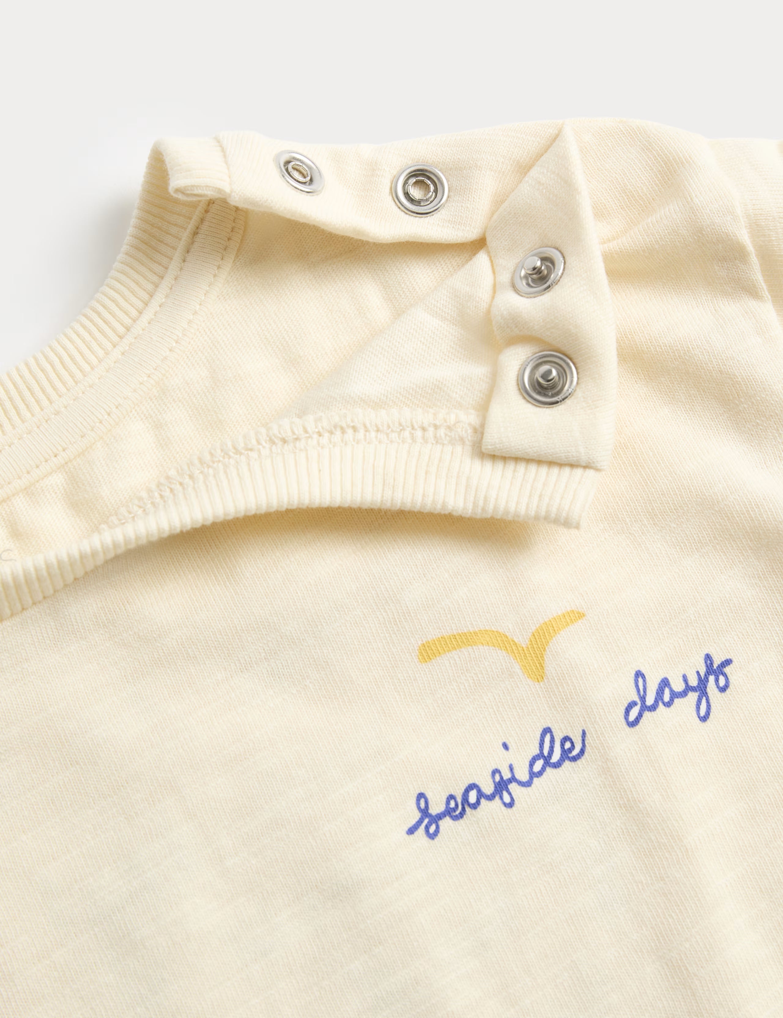 Kostum me 3 Pjese - Bluze, Pantallona & Kapele - "Seaside Days"