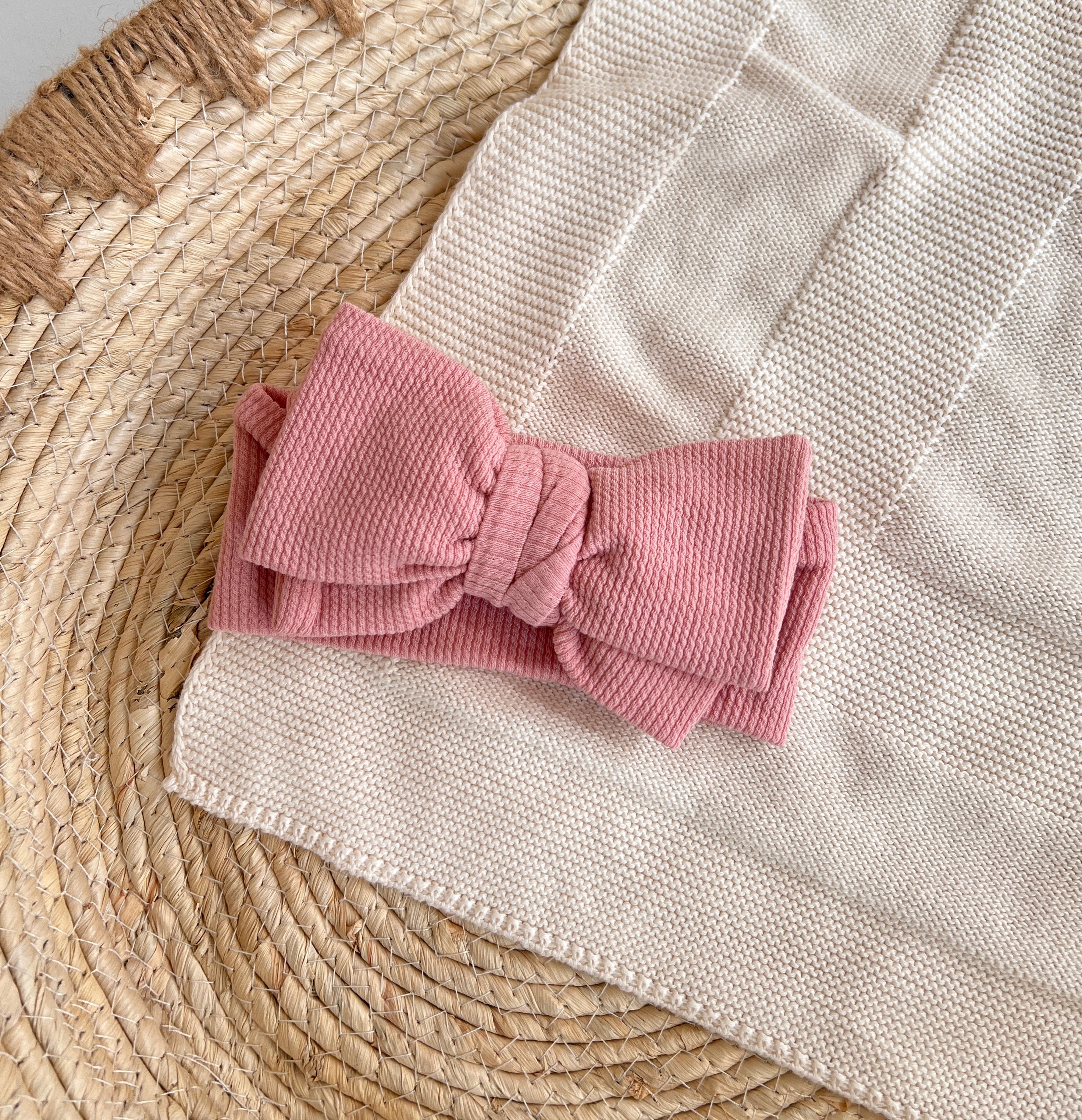 Kordele ne Ngjyre Roze e Mbyllur