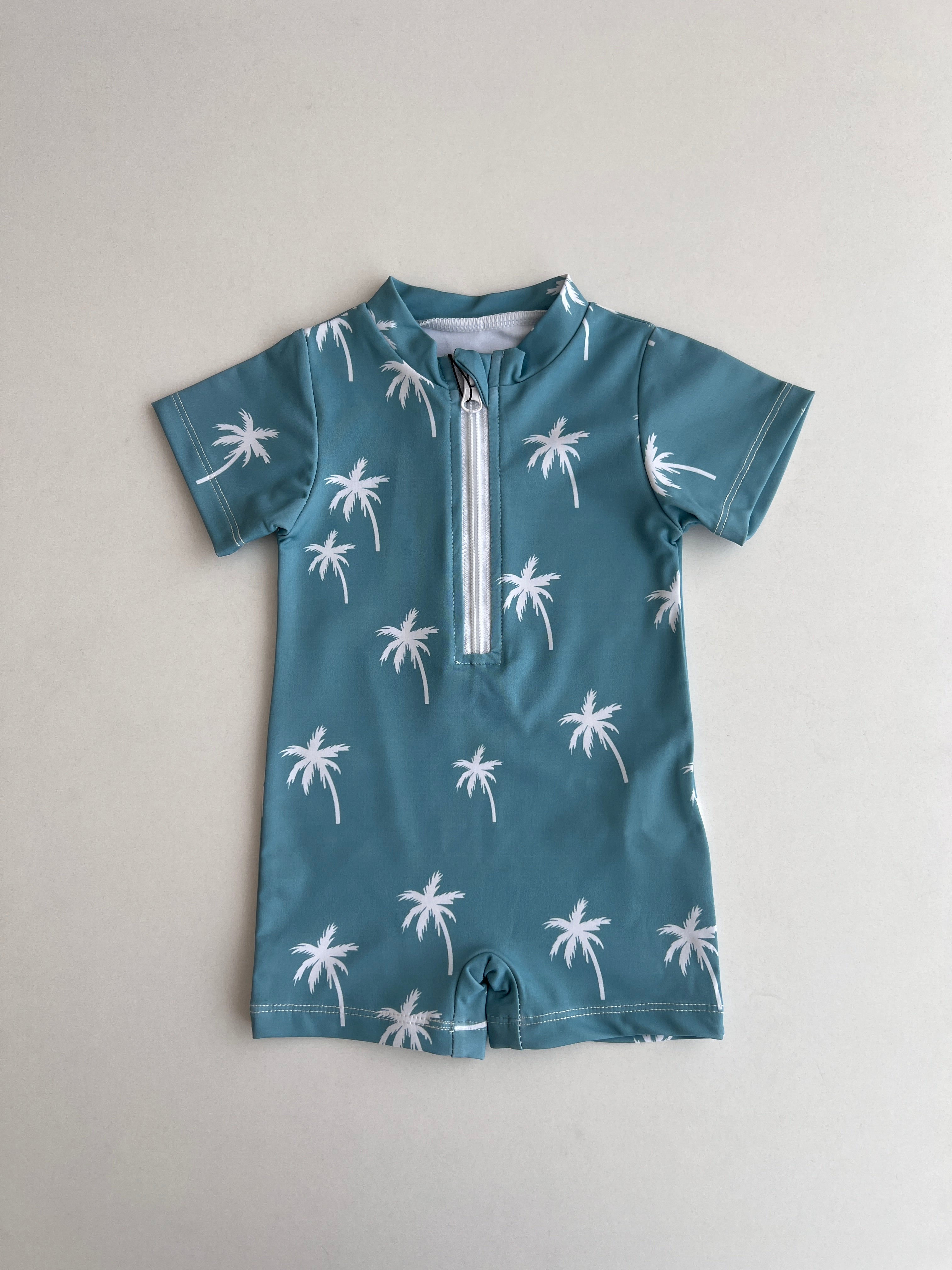 Veshje Plazhi All-in-One – Palma Blu Oqeani