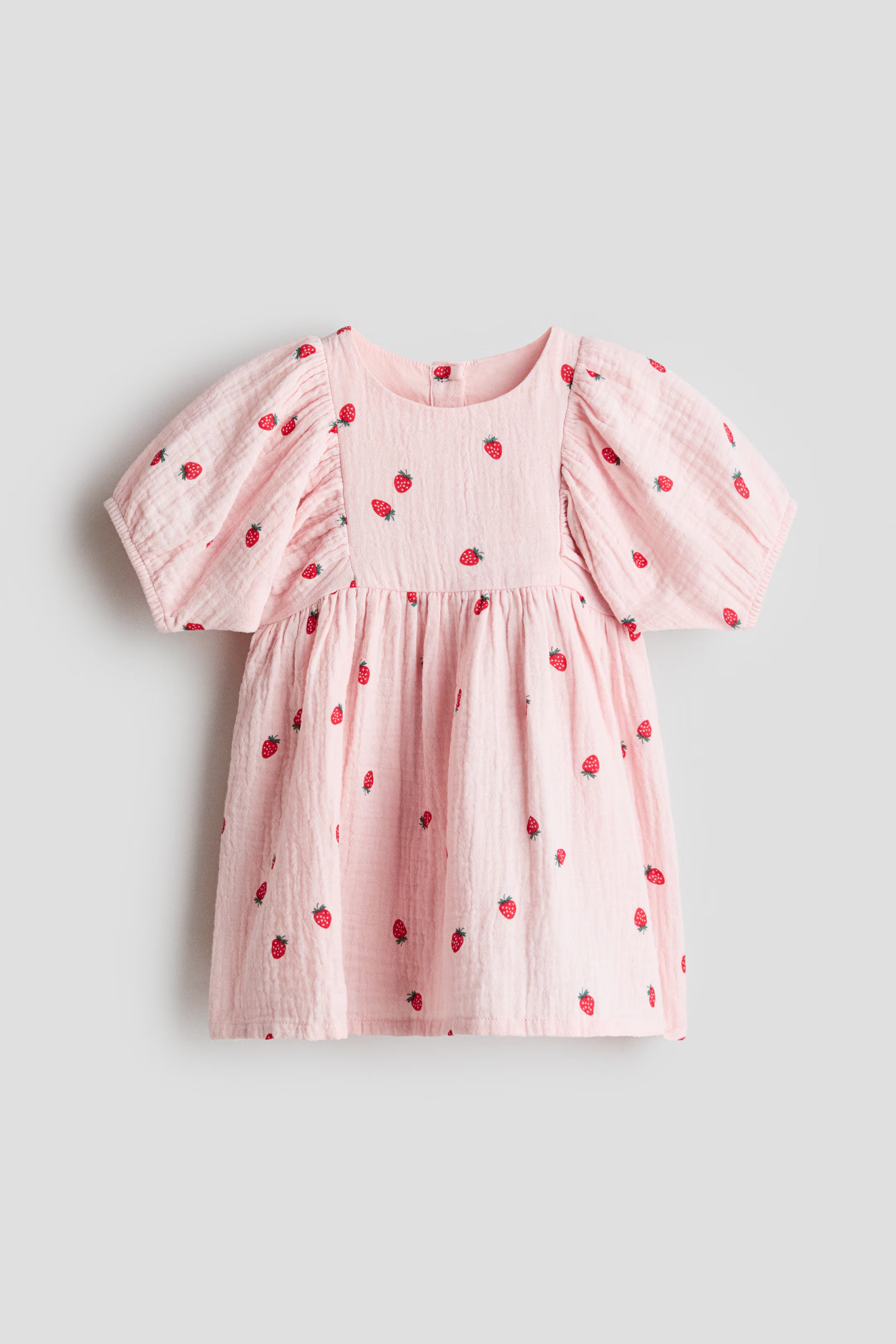 Fustan Muslin me Luleshtrydhe – me Menge Puff – "Berry Sweet"