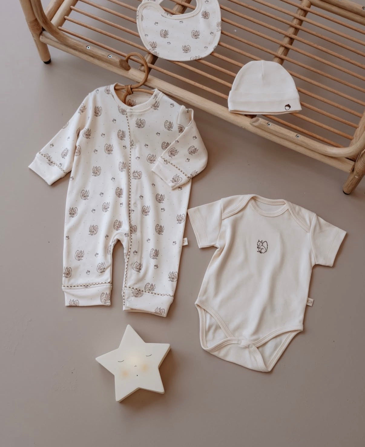 Set Materniteti 4-Pjese – "Crem Squirrel"