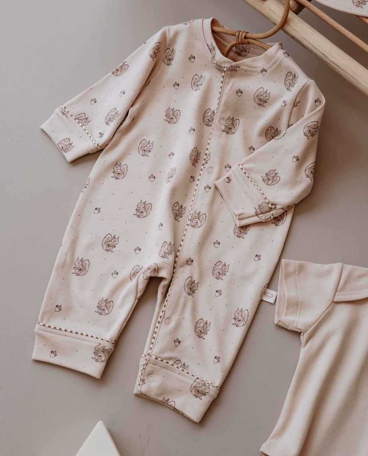 Set Materniteti 4-Pjese – "Beige Squirrel"