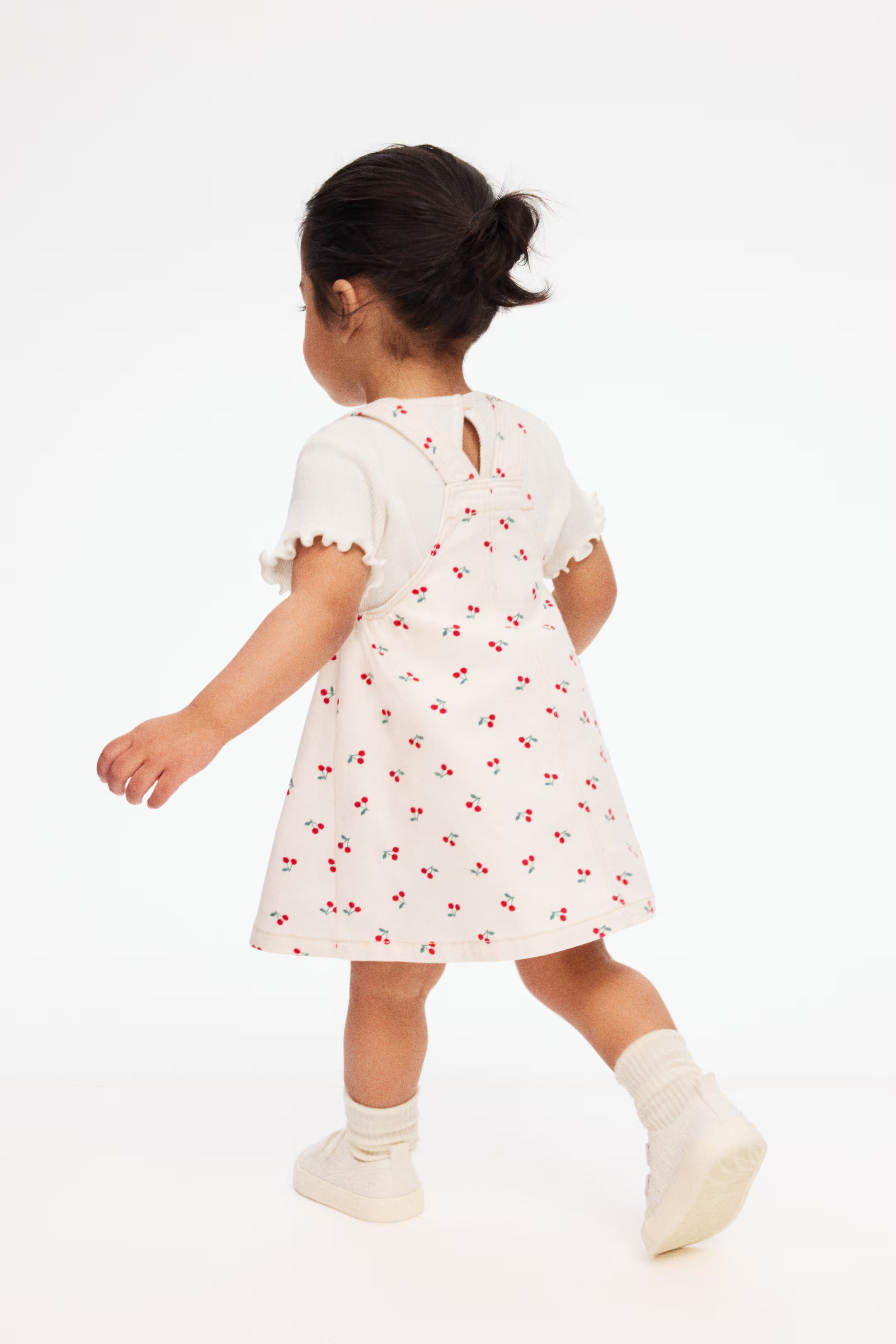 Serafon me Qershi dhe Bluze Ribbed – Kompleti "Cherry Sweet"