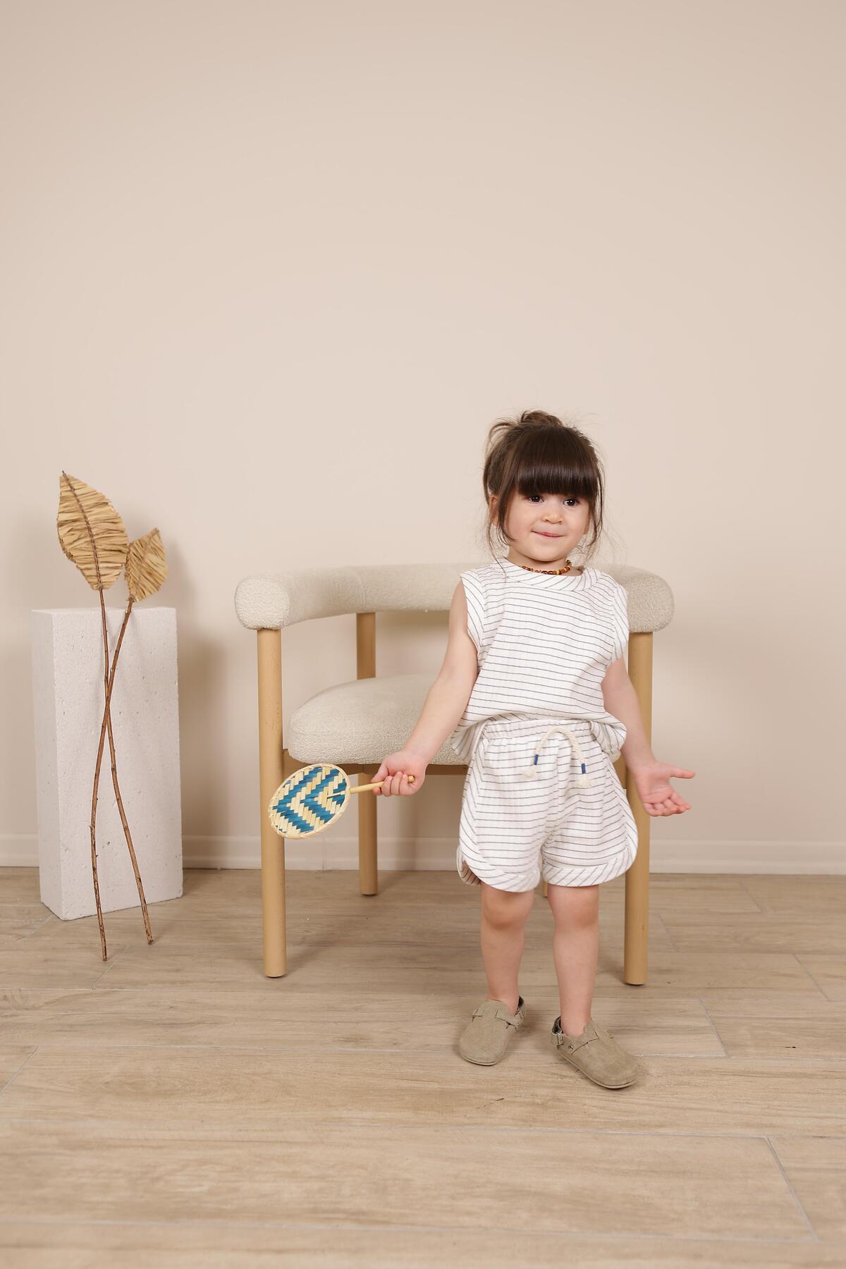 Kostum Veror "Stripe & Frill" me Vija Ngjyre Blu.