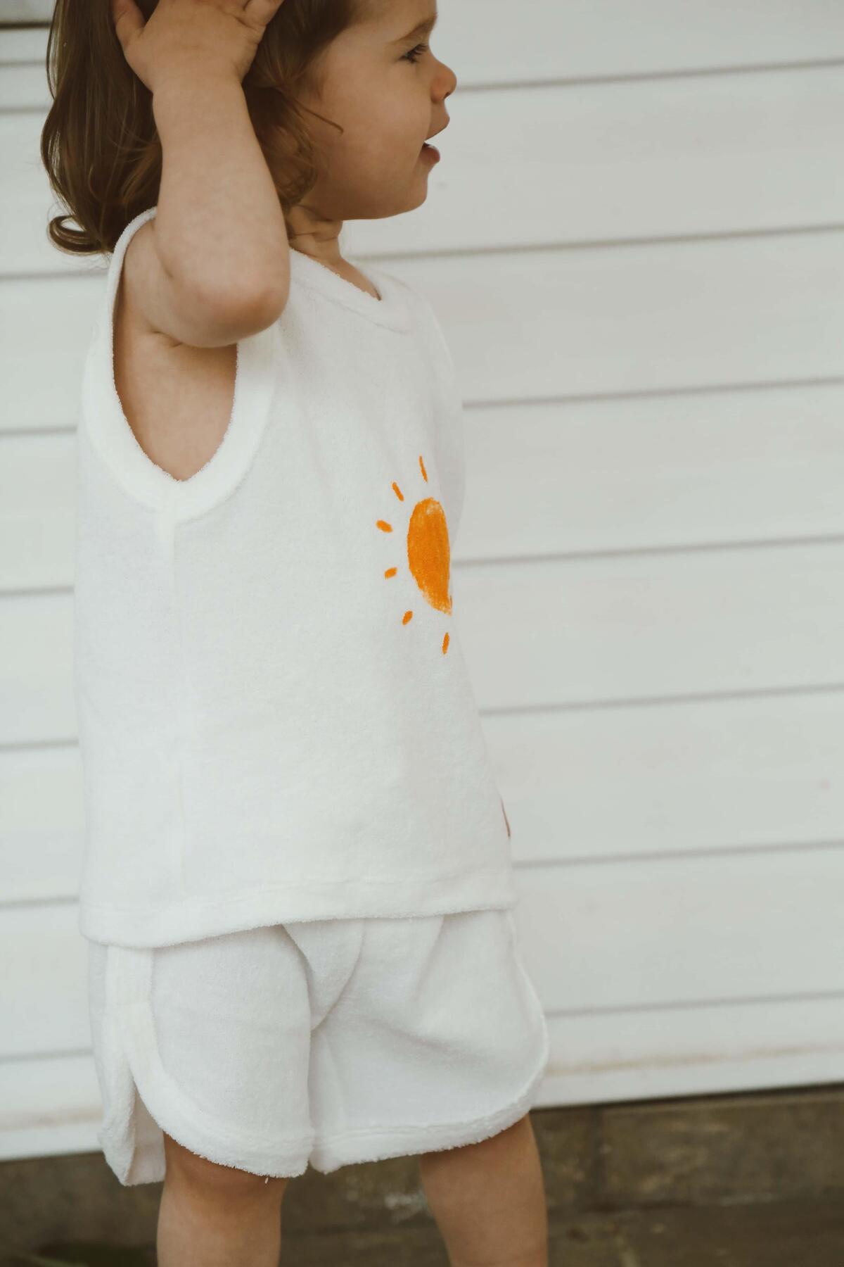 Kostum Veror "Sunny Day" – 100% Pambuk (Material Peshqir)