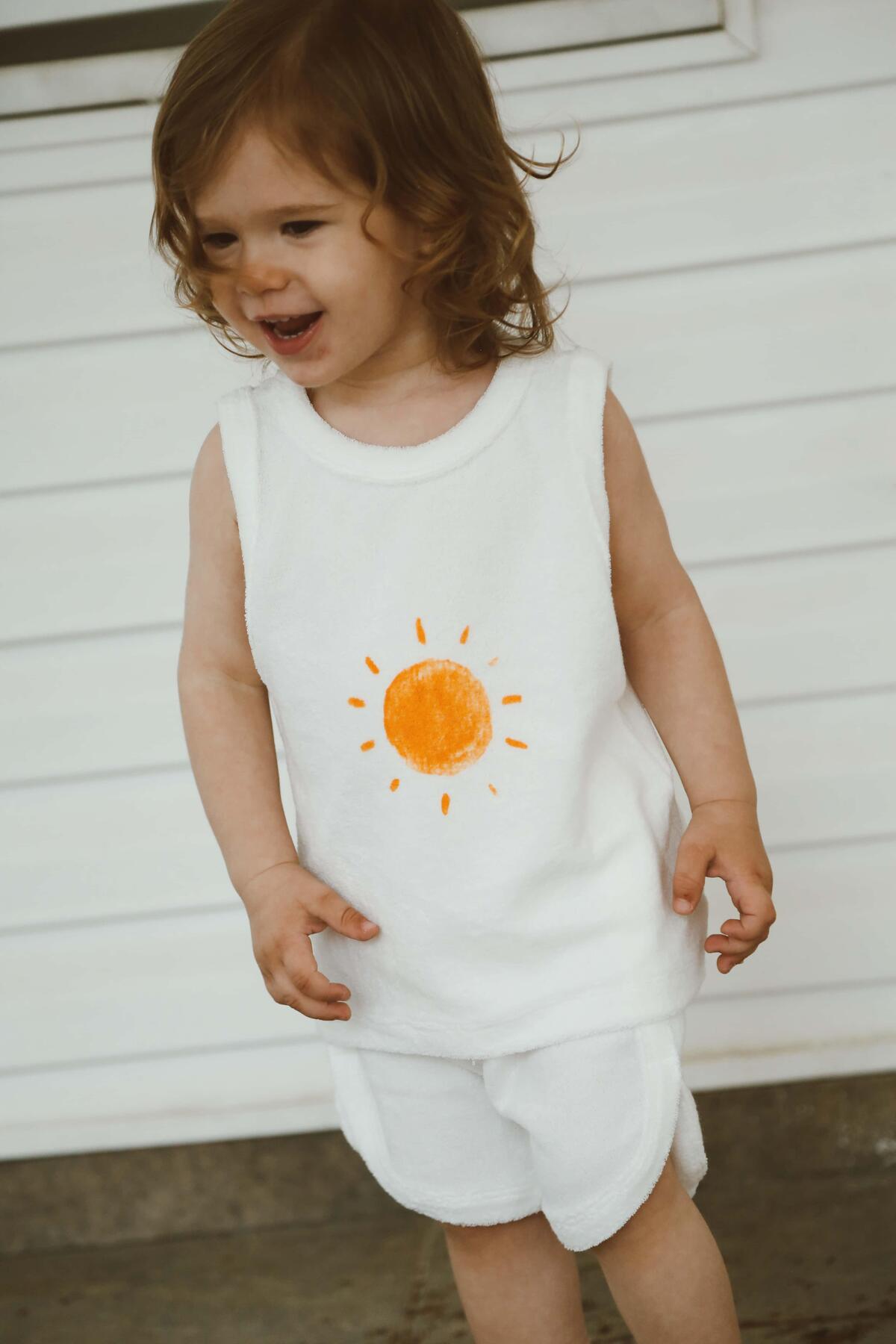 Kostum Veror "Sunny Day" – 100% Pambuk (Material Peshqir)