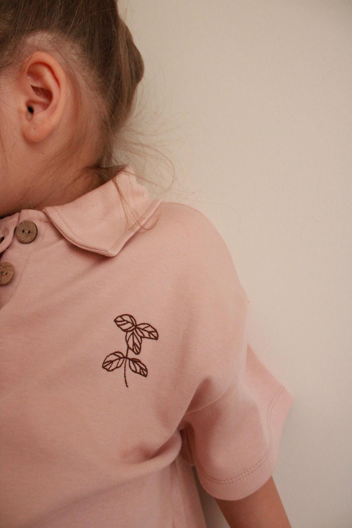 Kostum Veror Roze – Bluze Polo dhe Tuta Roze e Pluhurosur