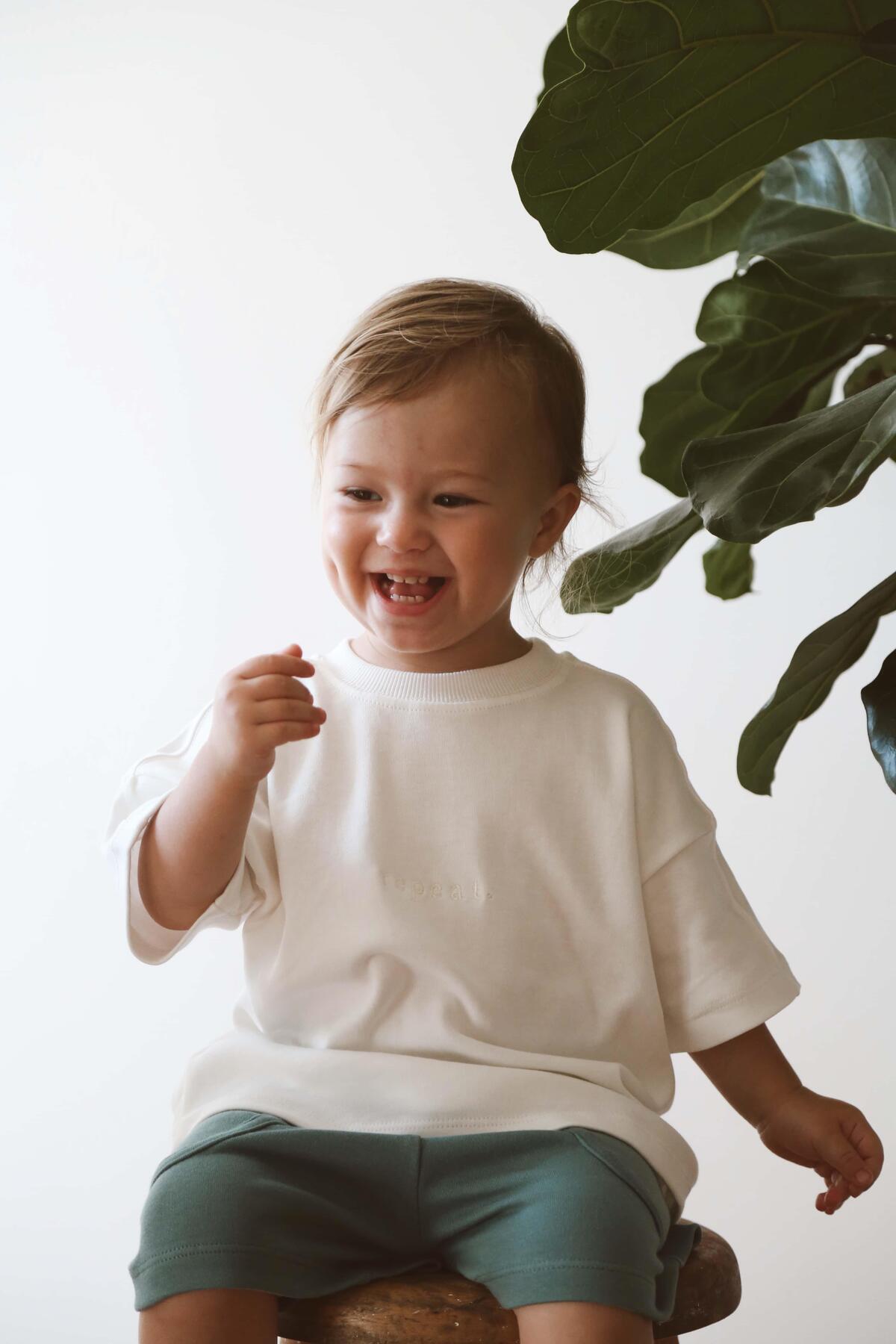 Bluze "Repeat" - e Bardhe – Stil "Oversized"
