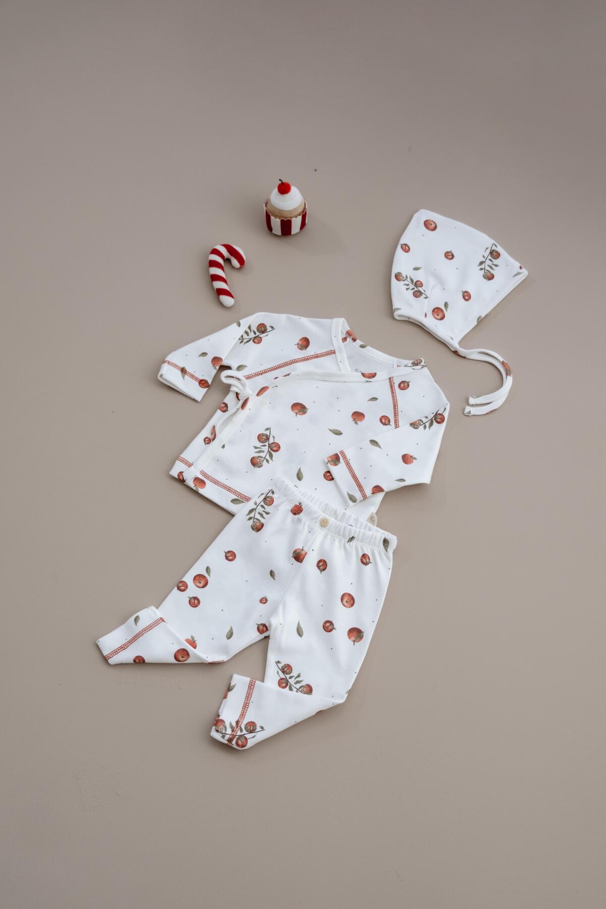 Set me 3-Pjese Me Fruta – Bluze, Tuta & Kapuc