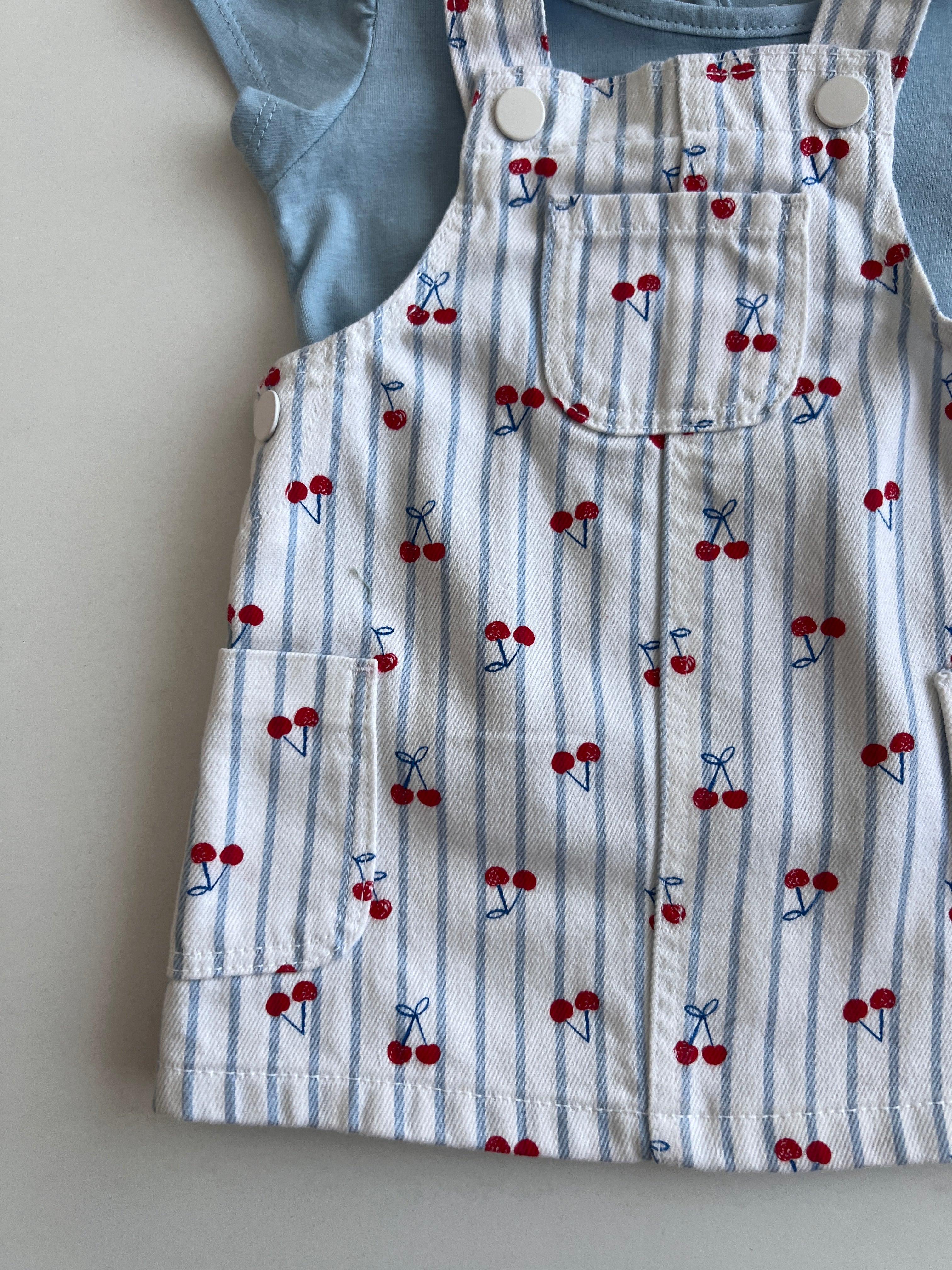 Fustan Xhins me Bluze - Dizenjo Qershi
