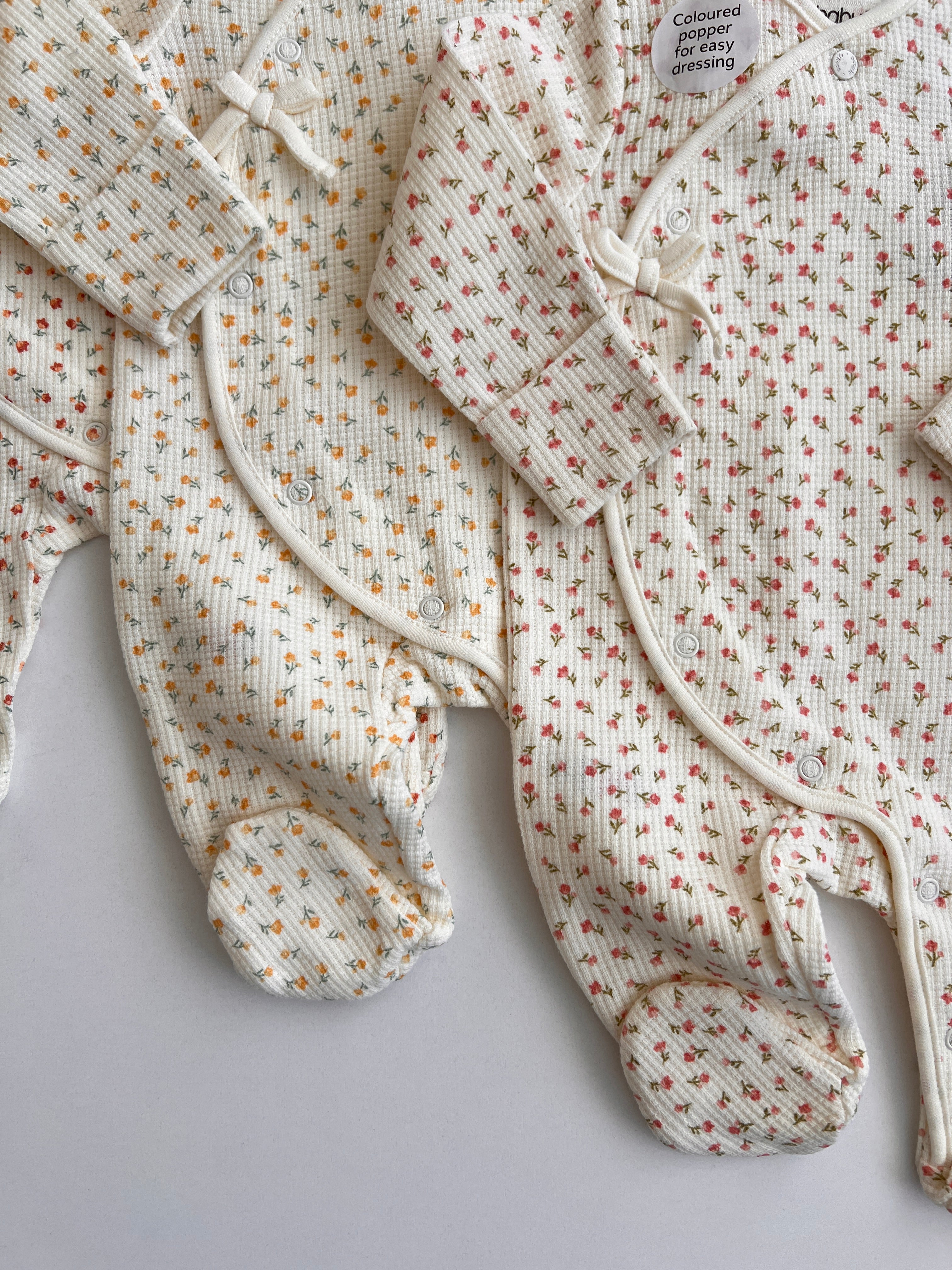 Set me 3 Tutina Printe me Lule - Ditsy Floral