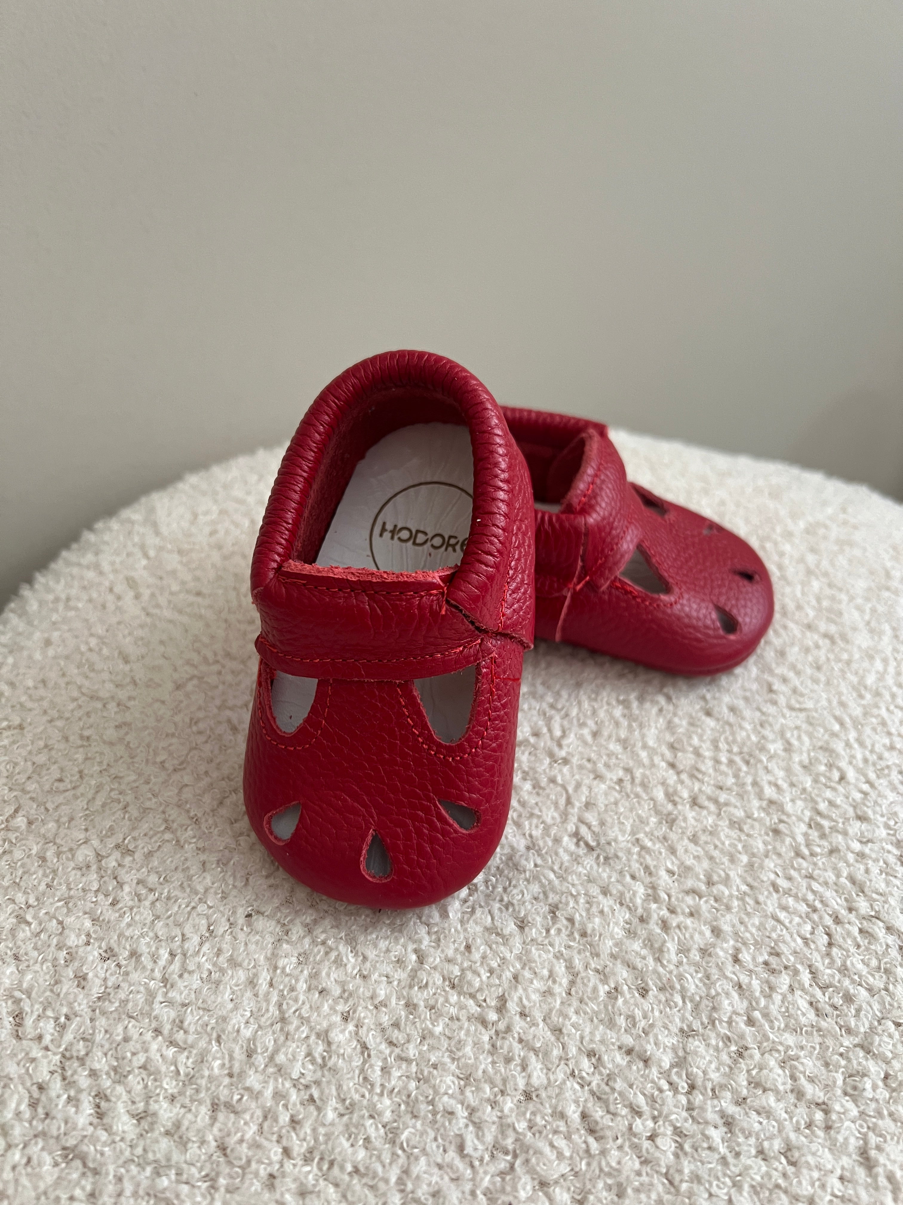 Sandale/Pupa Te Kuqe 100% Lekure- Red