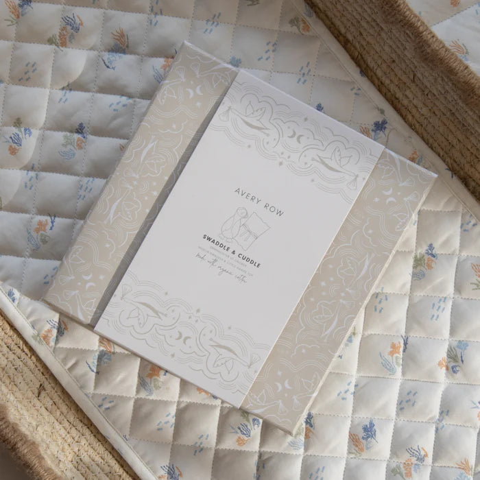 Set Dhuratë për Beben "Swaddle & Cuddle"