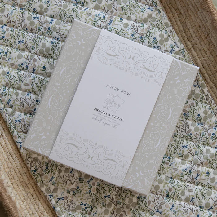 Set Dhuratë për Beben "Swaddle & Cuddle"