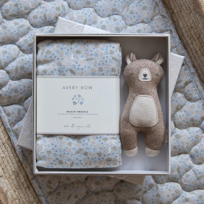 Set Dhuratë për Beben "Swaddle & Cuddle"