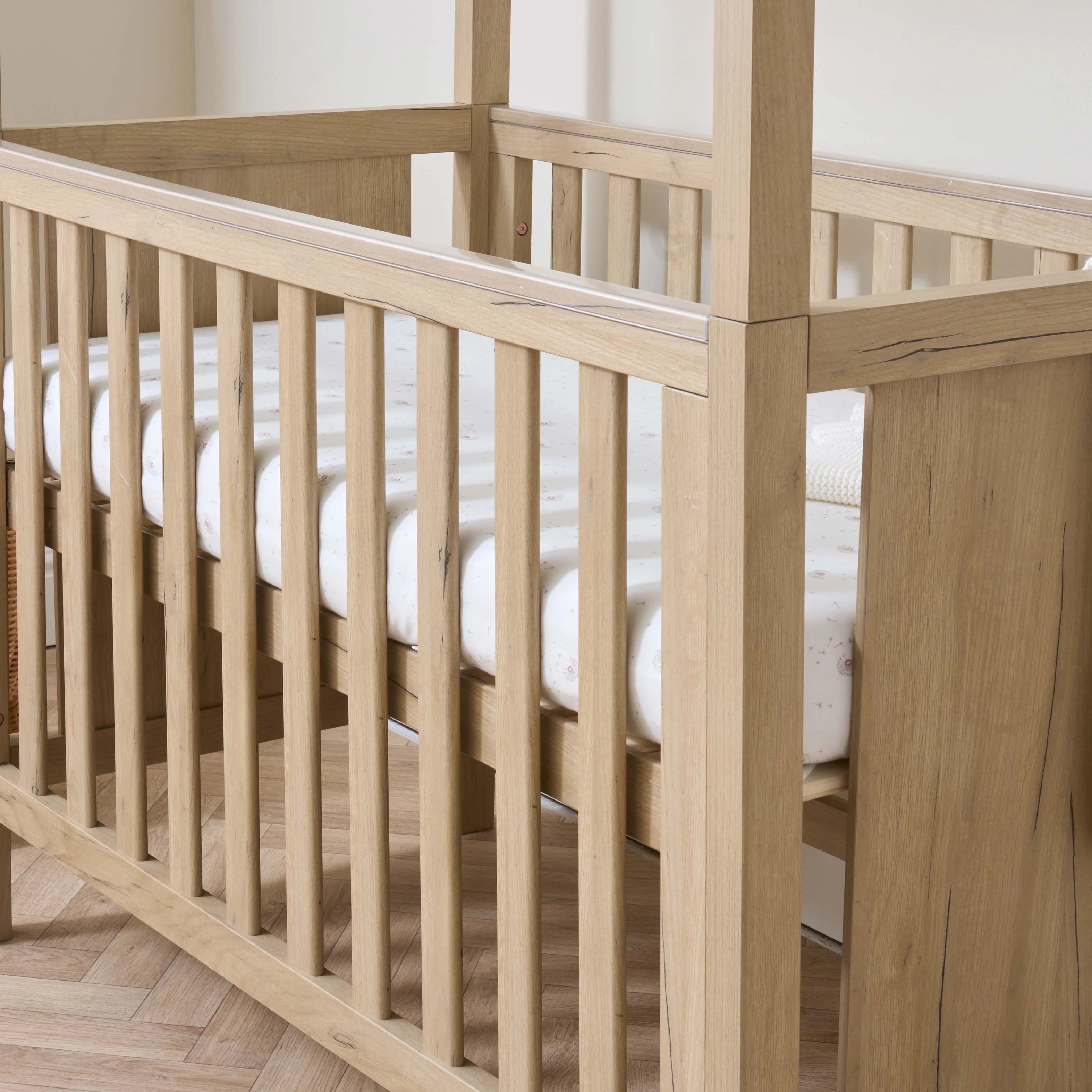 Krevat Bebe 3-ne-1 Casa – Nga Lindja ne Moshat Shkollore – Harvest Oak