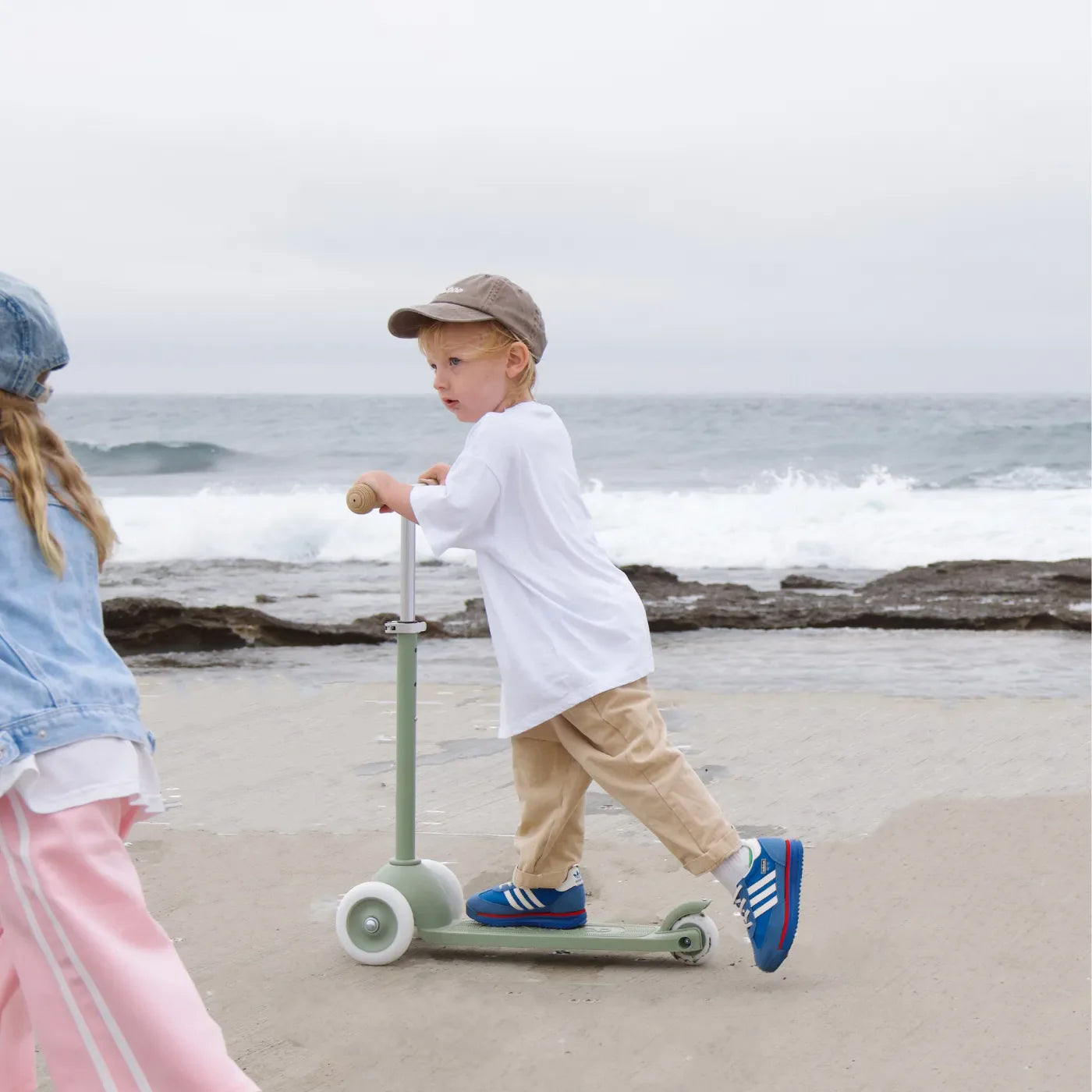 Banwood Eco Skuter Me Kosh Pin&Ride - Olive