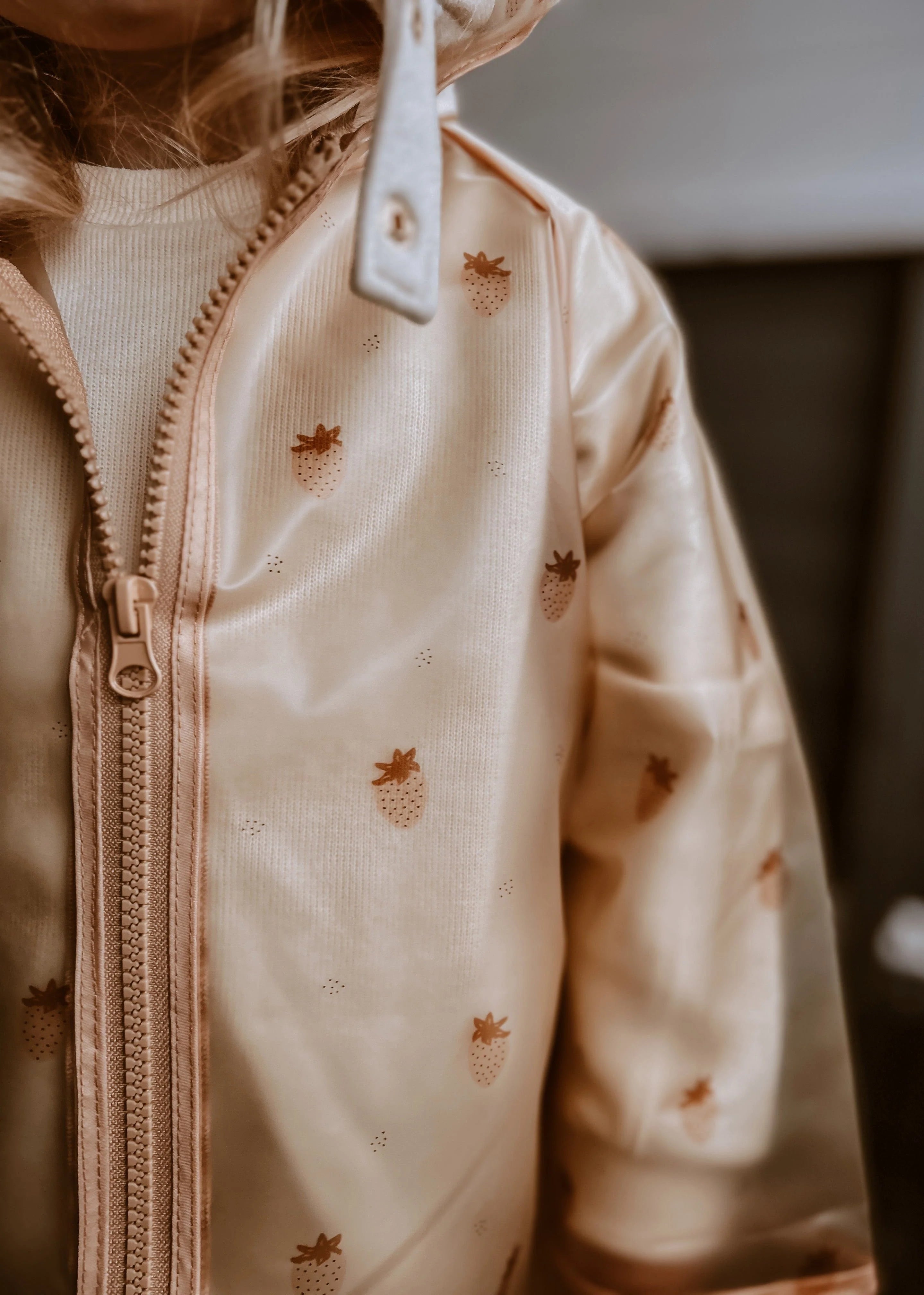 Mushama Shiu Drizzles – 100% Waterproof & Certifikuar OEKO-TEX Strawberries Mood