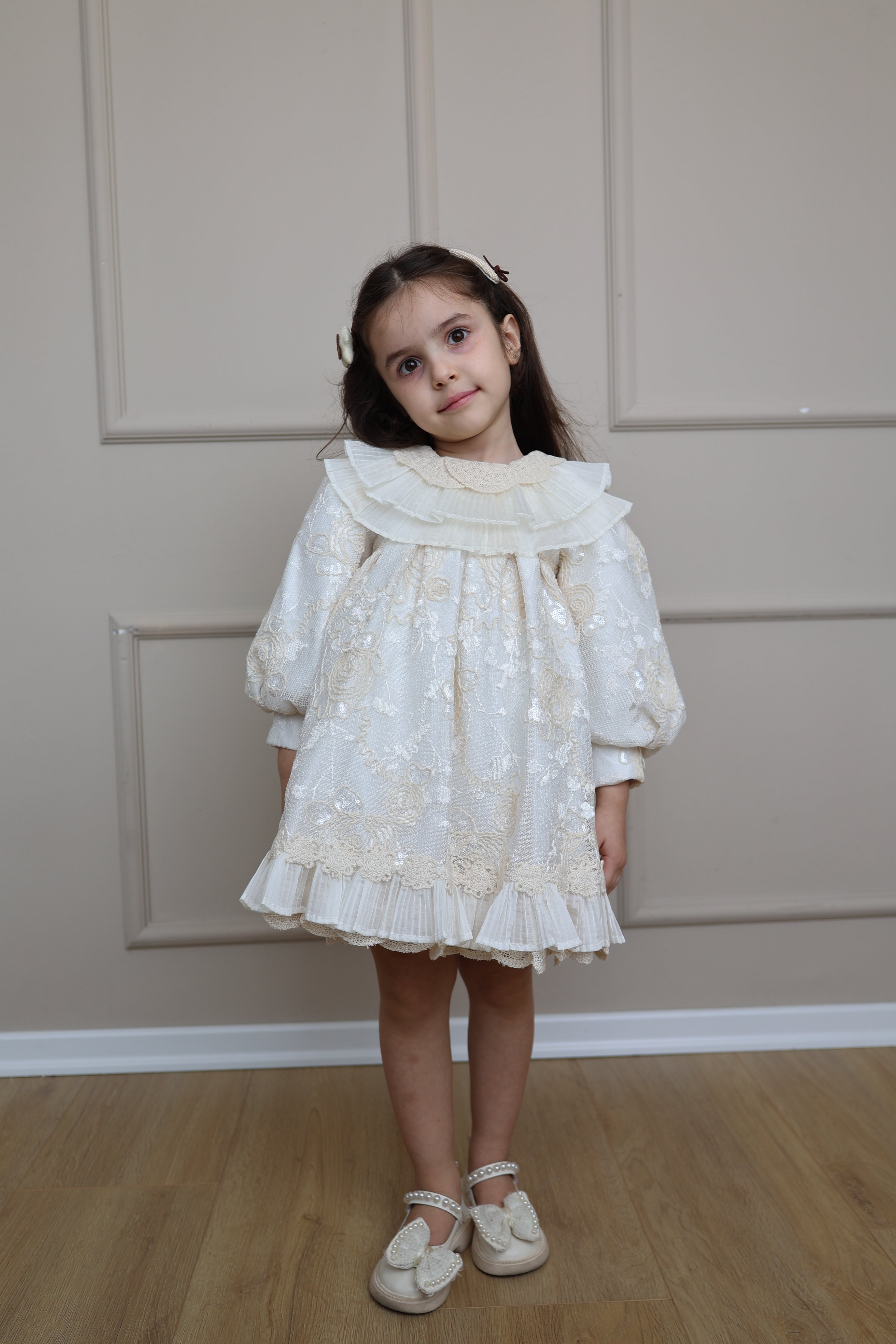Fustan Ceremonial "Royal Lace"