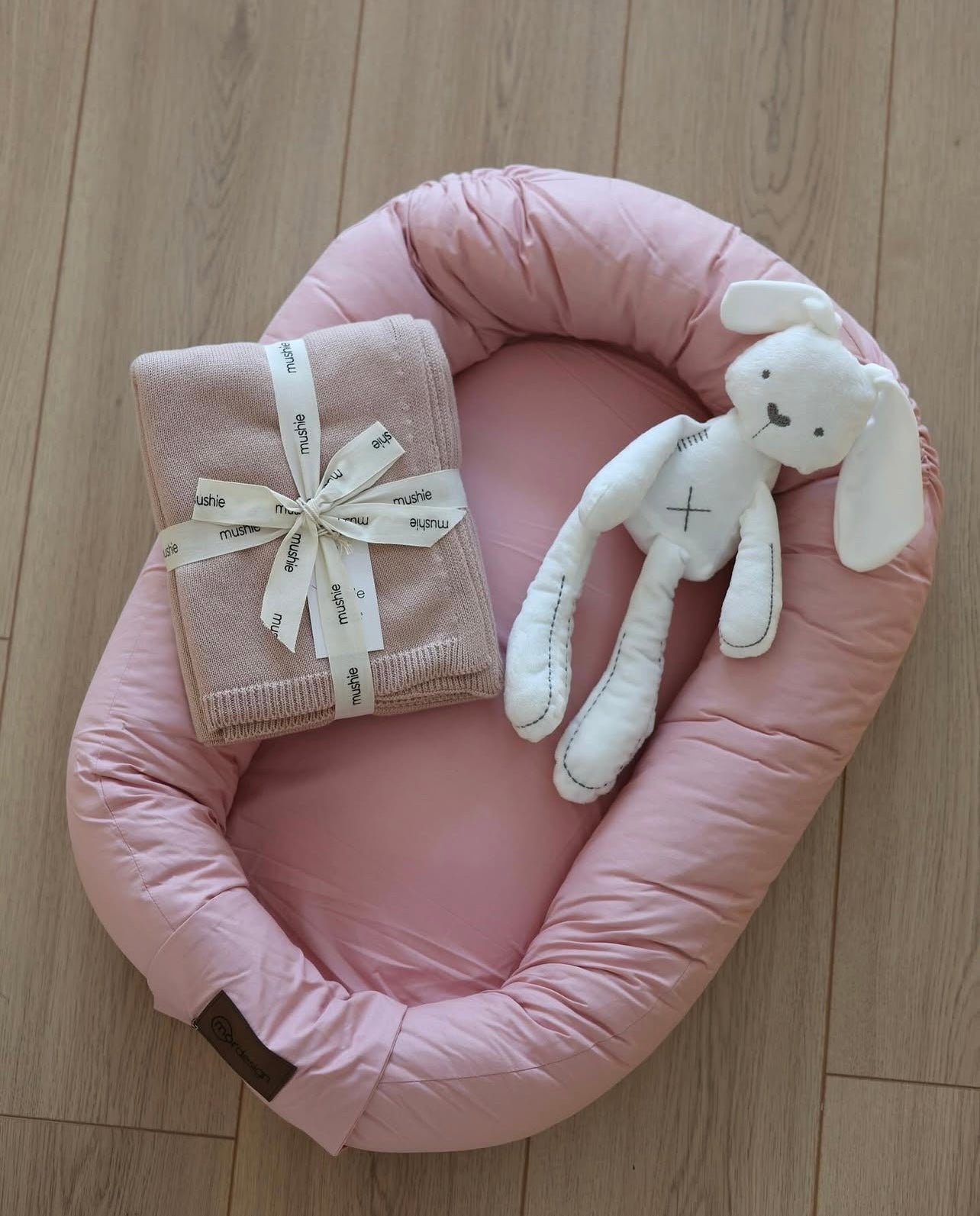Baby Nest I Vogel Roze