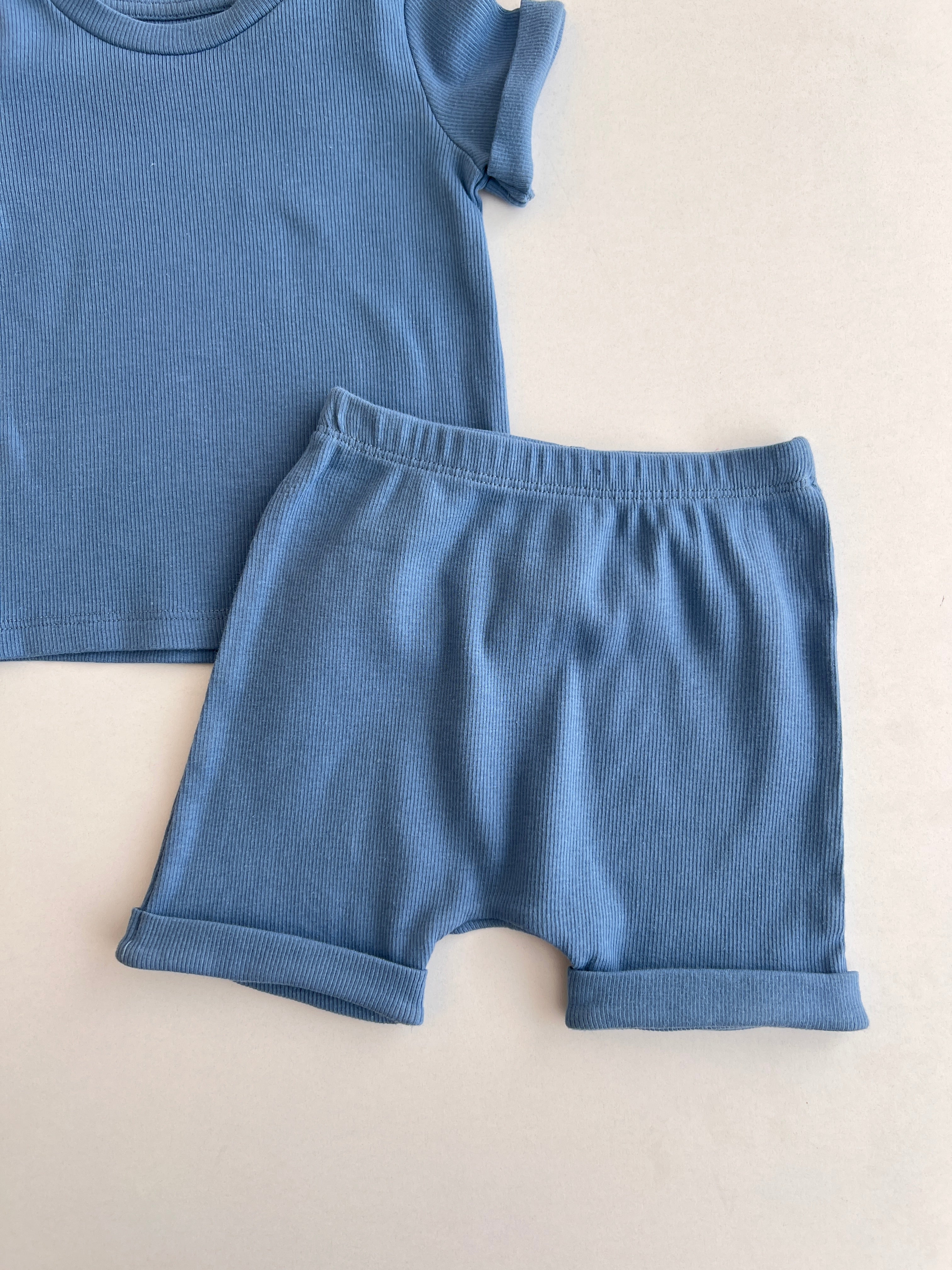 Kostum Blu