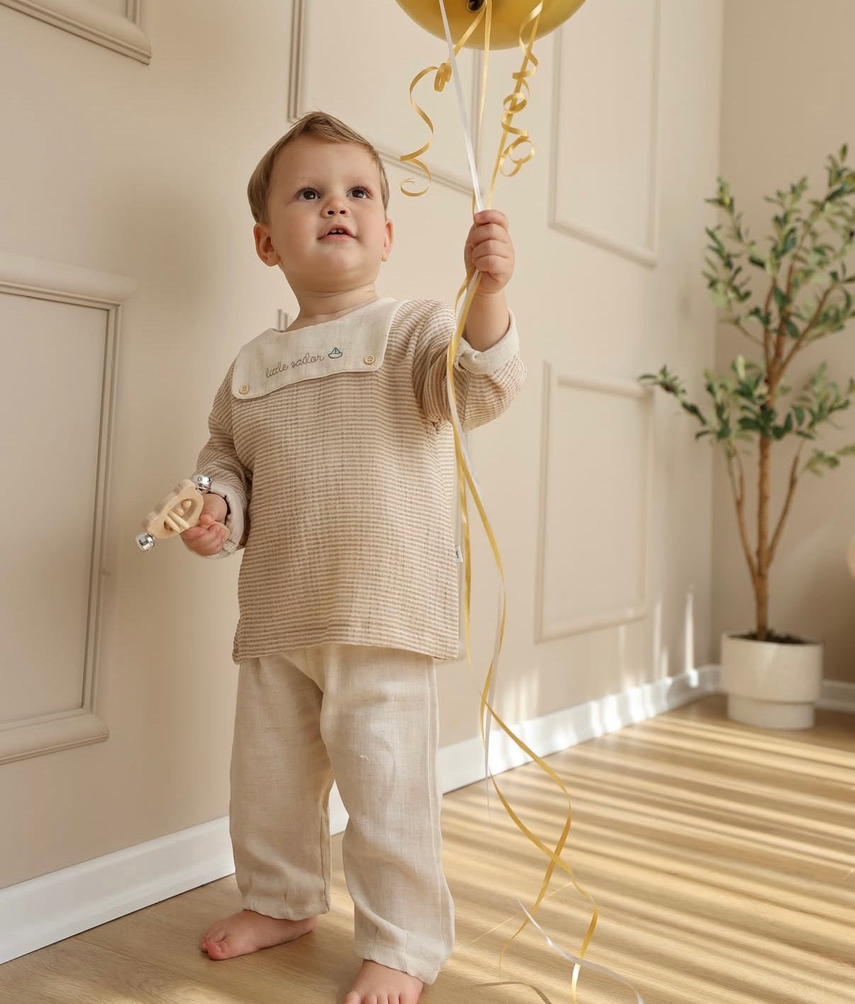 Kostum me Dy Pjese ne Ngjyre Bezhe - "Little Sailor"