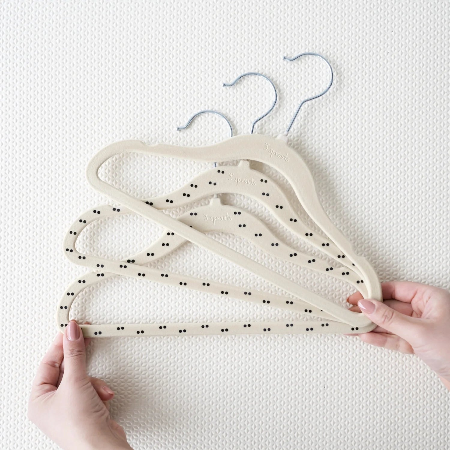 Set me 15 Varese Rrobash Kunder Rreshqitjes - Dot Beige