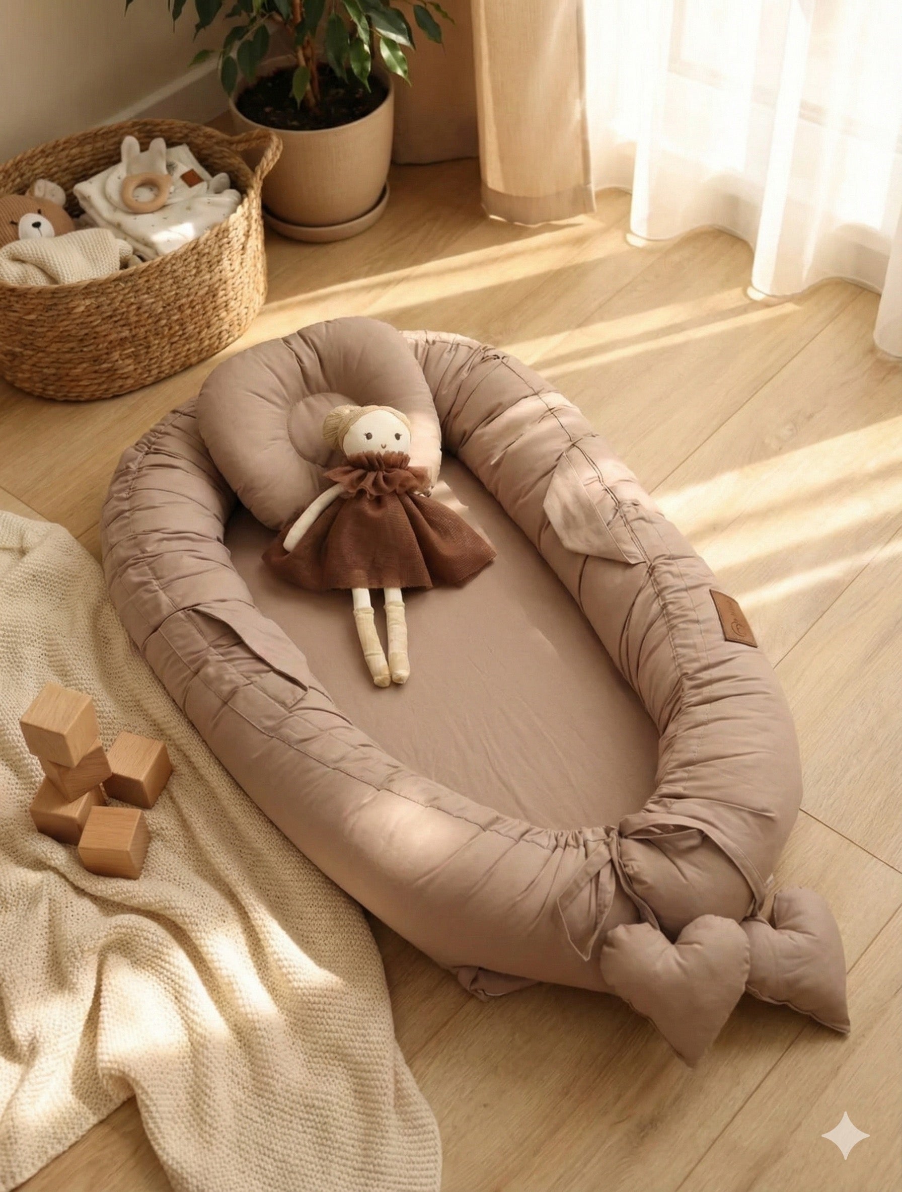 Baby Nest Bezhe Me Zemer