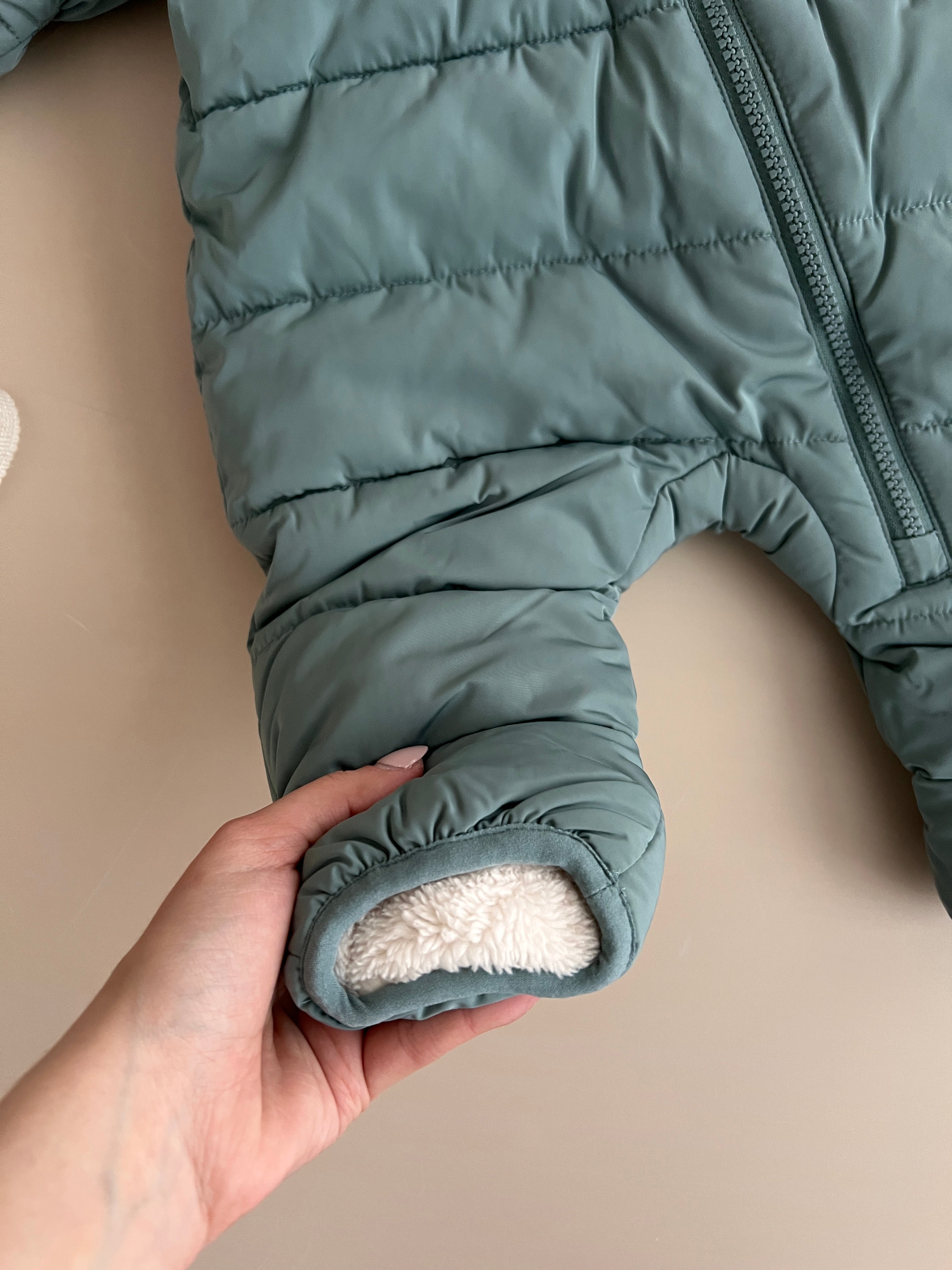 Snowsuit Me Veshe Ngjyre Jeshile/ Green
