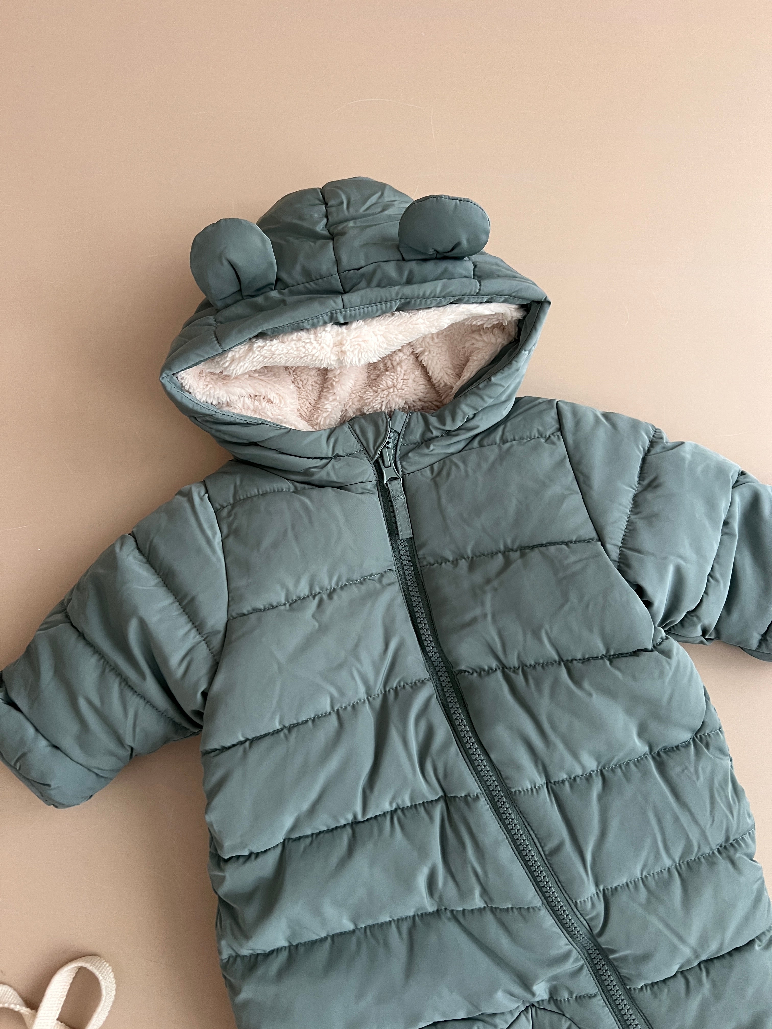 Snowsuit Me Veshe Ngjyre Jeshile/ Green