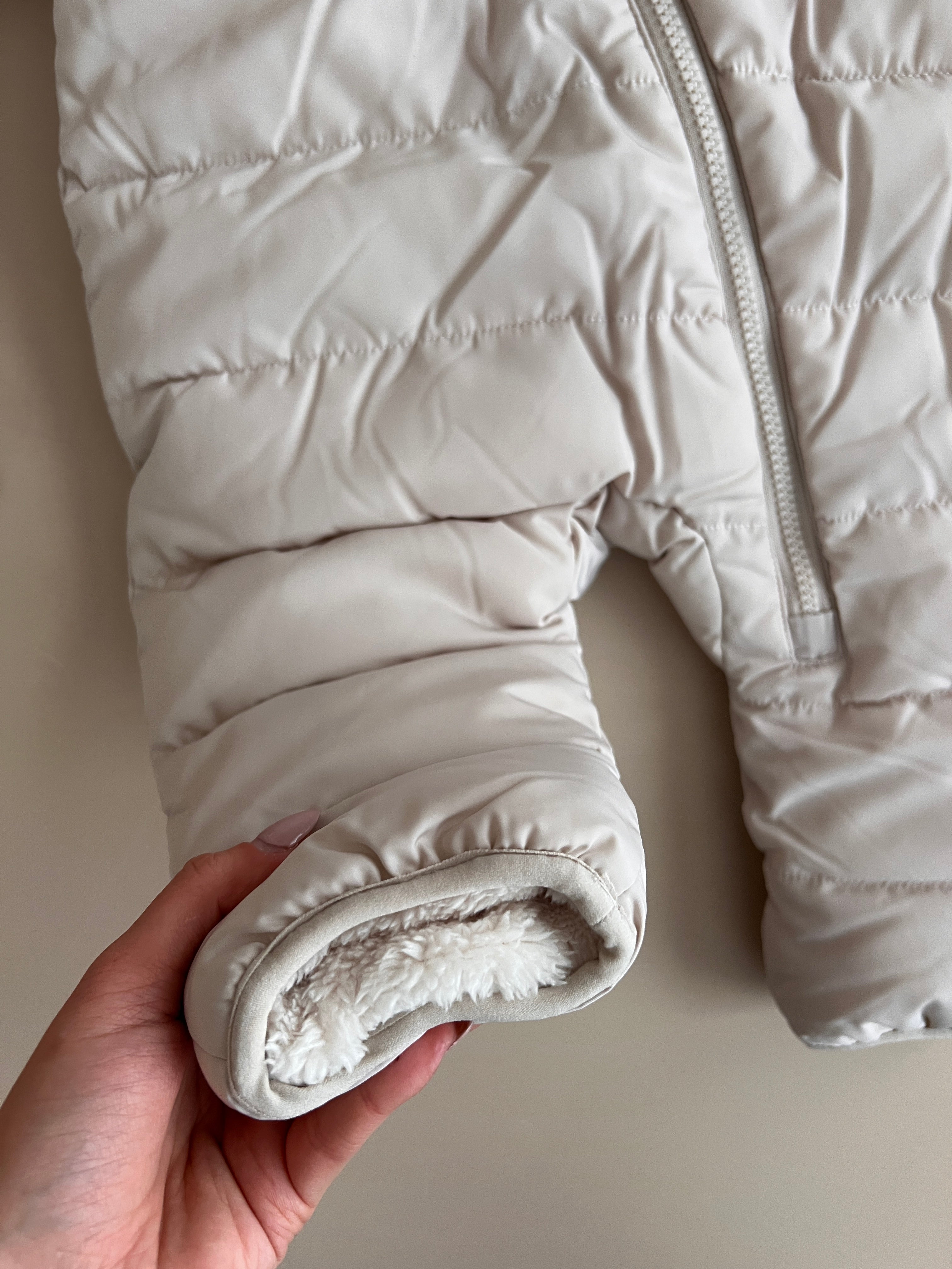 Snowsuit Me Veshe Ngjyre Pana