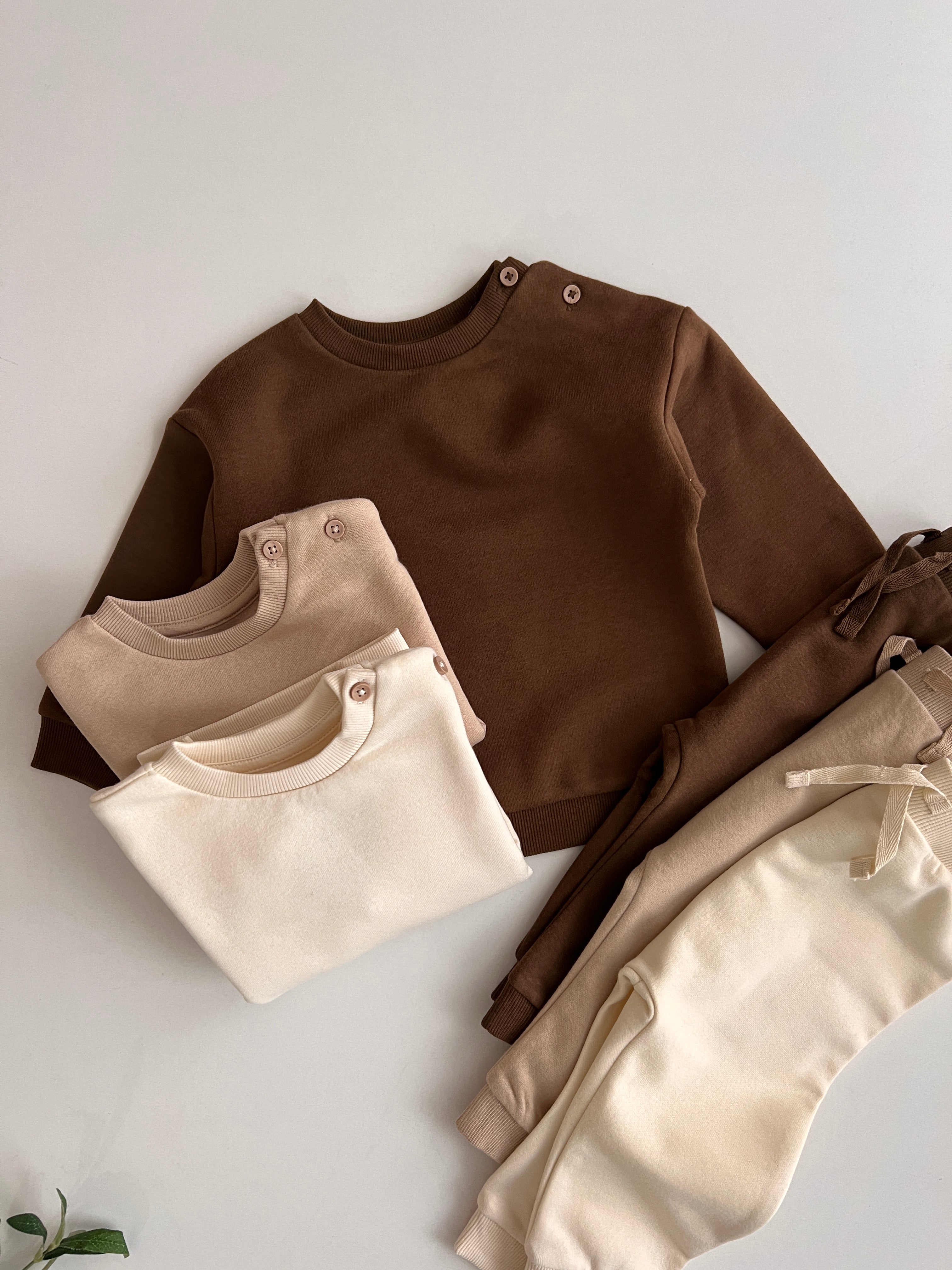 Set Me 3 Kostume
