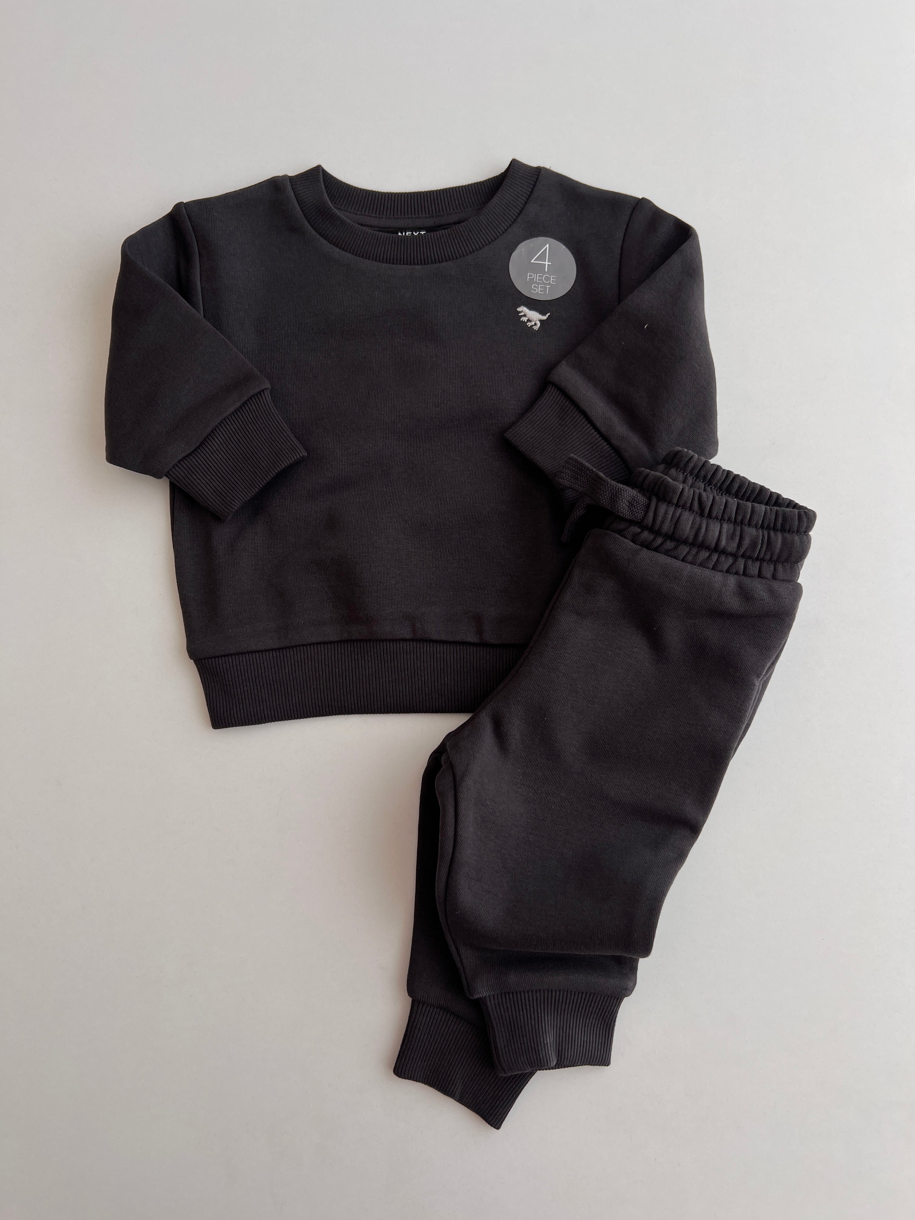 Set me 2 Kostume Jeshile e Eret & Hiri/Antracit