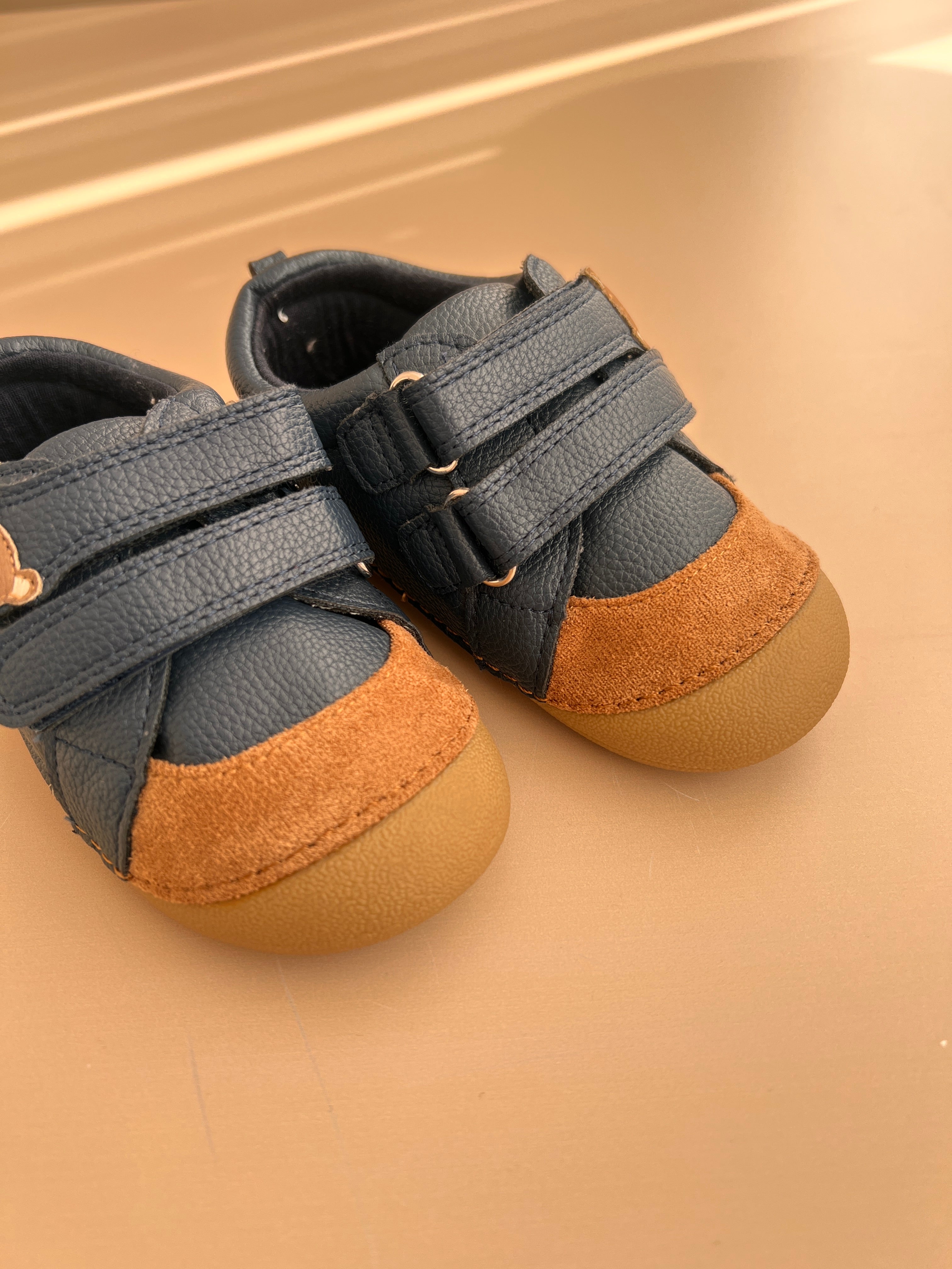 Atlete Sportive "Little Bear": Stil dhe Qendrueshmeri per Djem