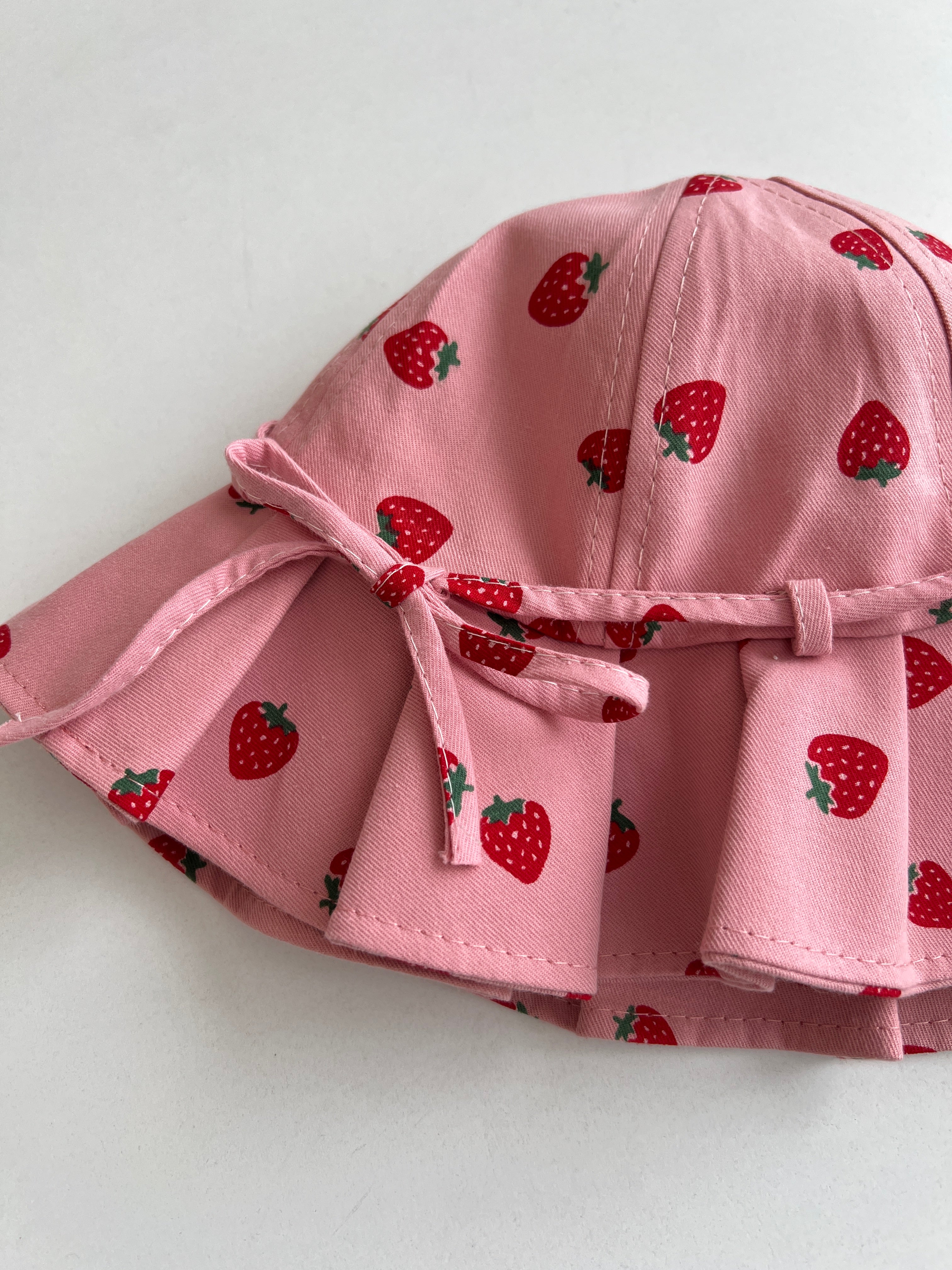 Kapele Verore "Sweet Strawberry" – Mbrojtje me Stil!