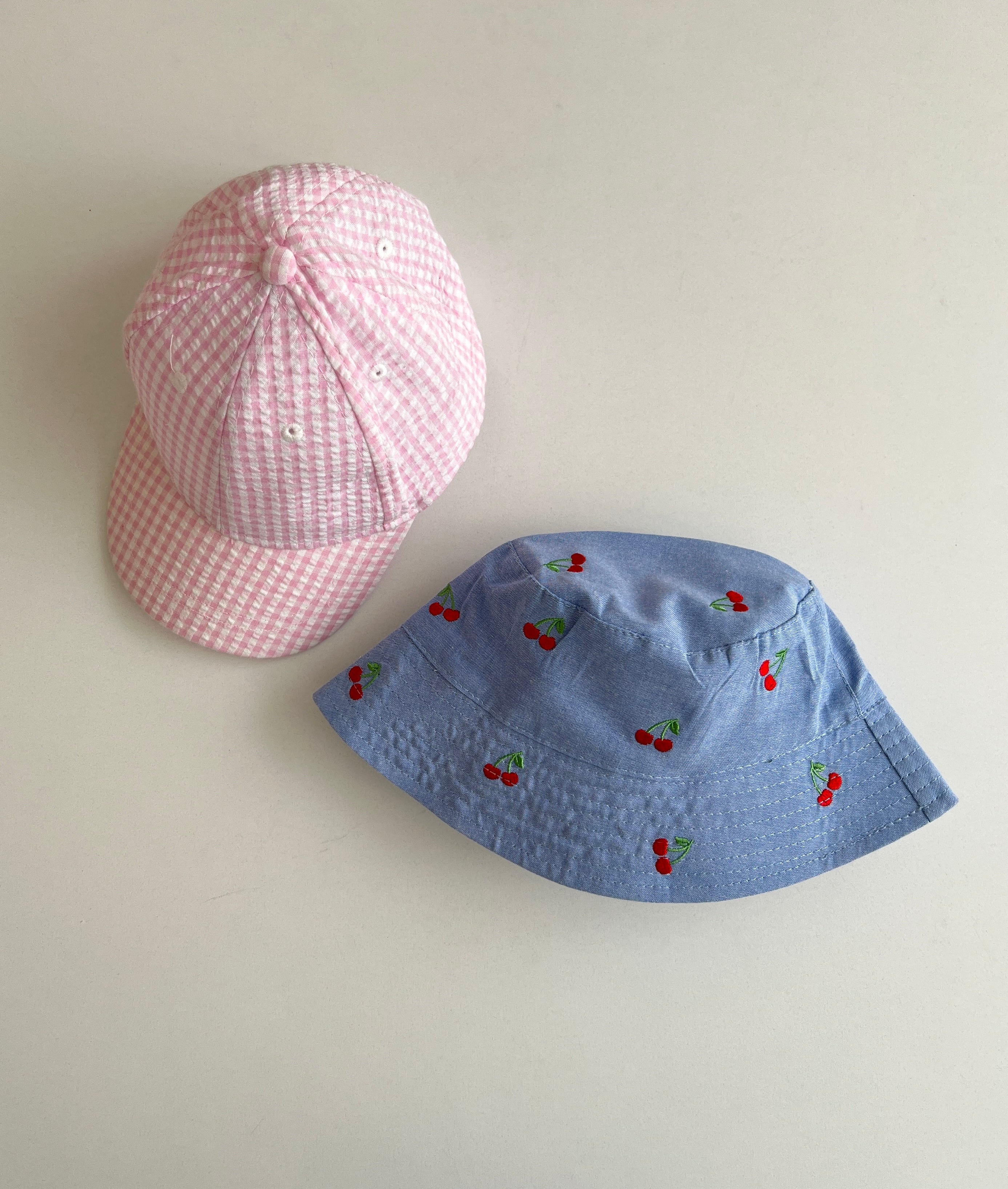 Seti i Kapelave Verore: "Cherry & Gingham"