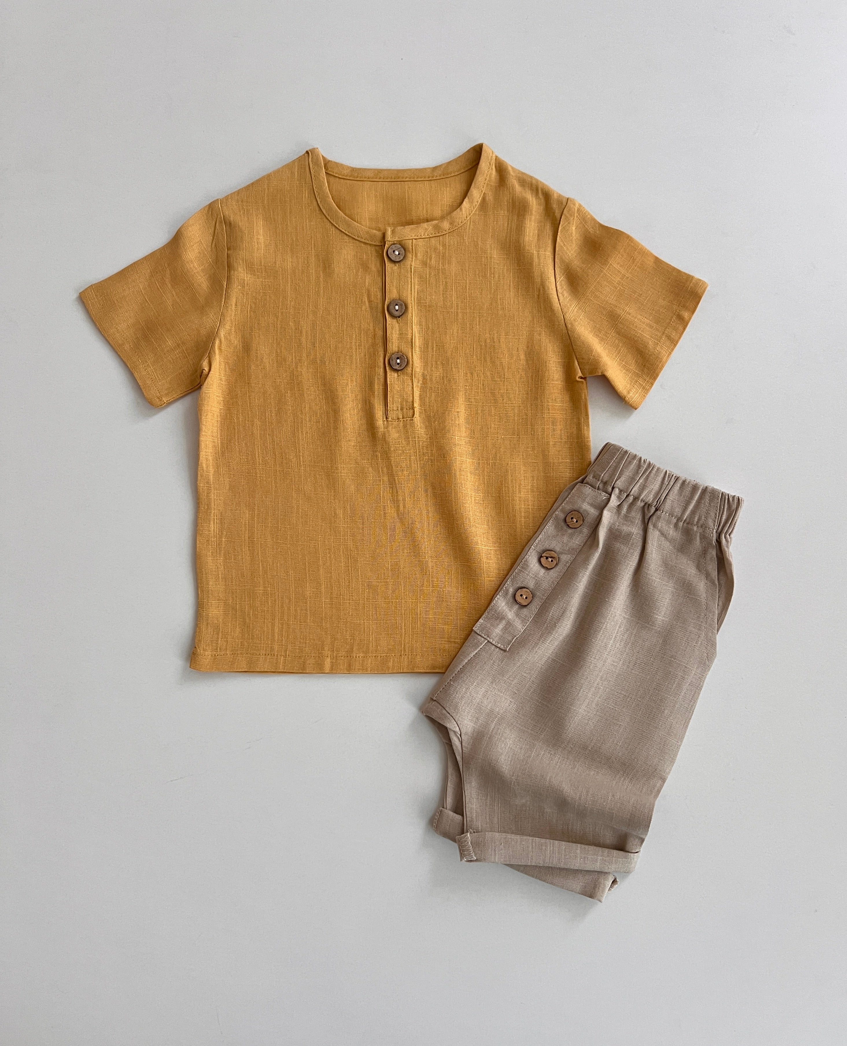Kostum Lino - Kemishe Mustard & Pantallona Bezhe