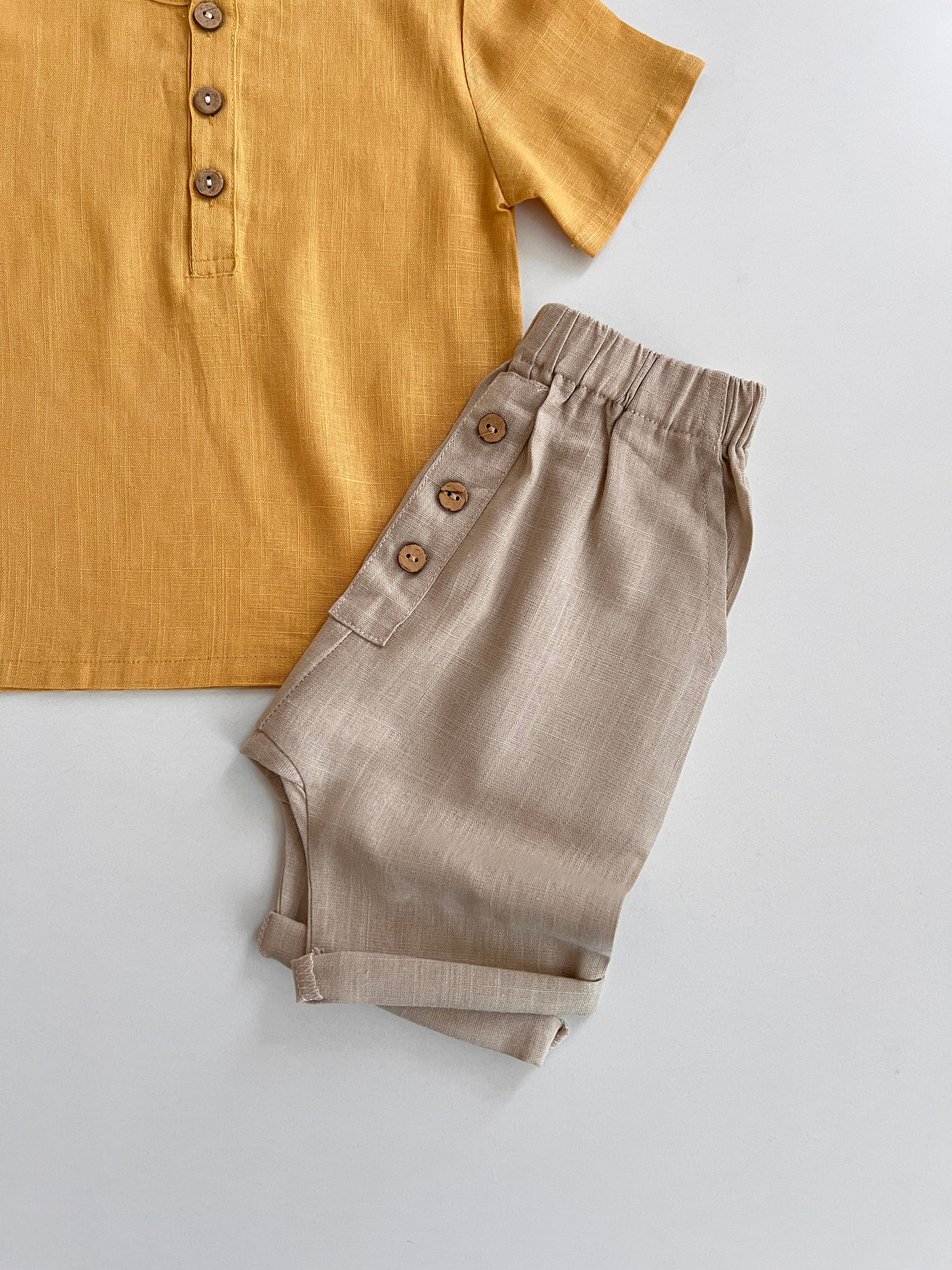 Kostum Lino - Kemishe Mustard & Pantallona Bezhe