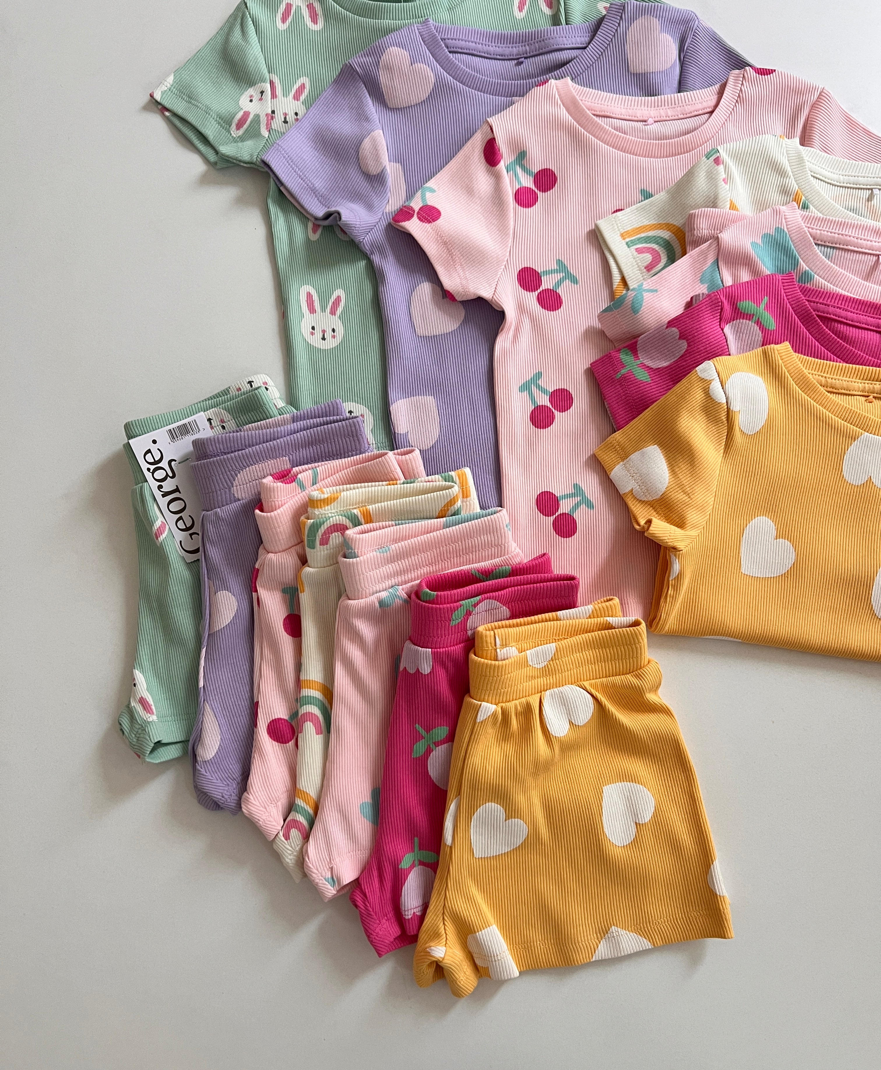 Set me 7 Kostume - Ngjyra Pastel