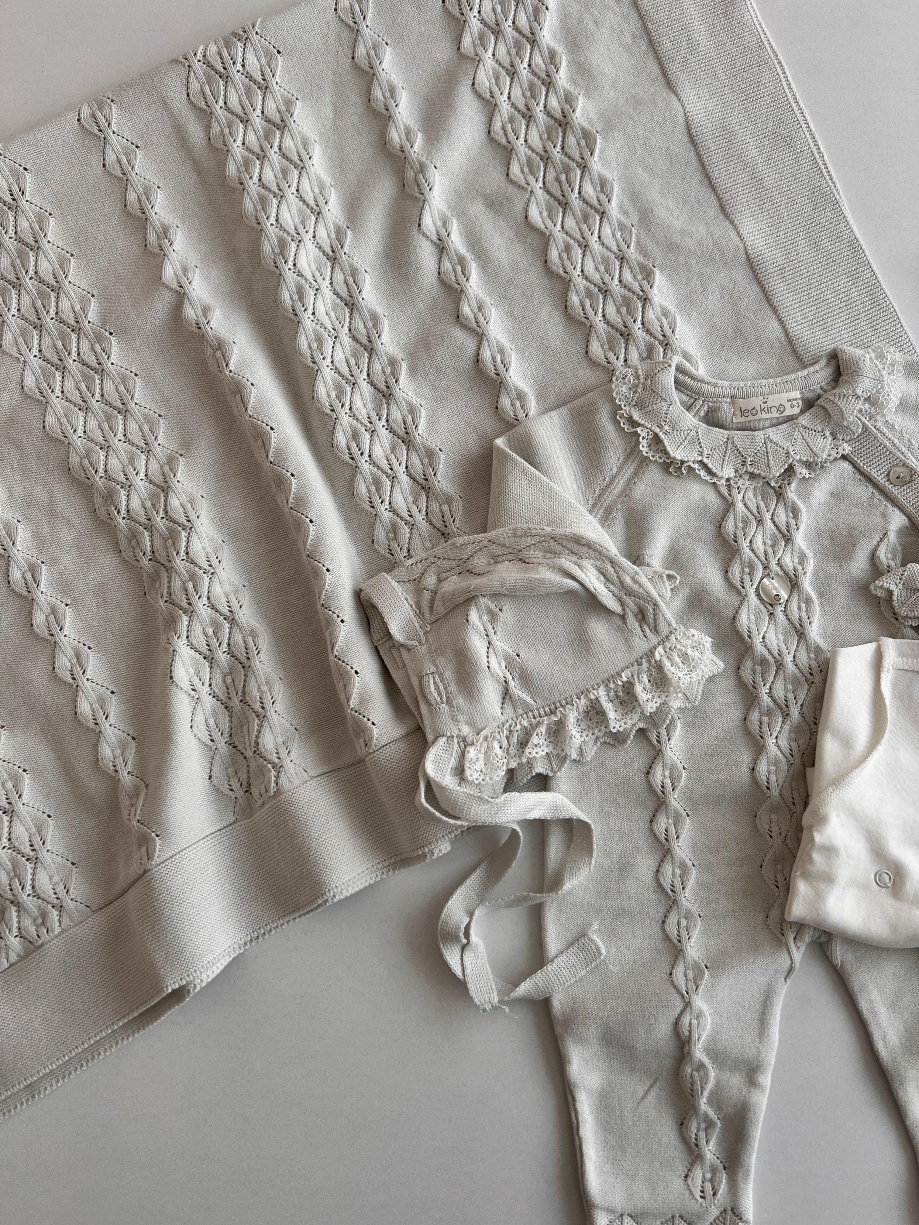 Set Materniteti me 7 Pjese me Thurje - Light Grey