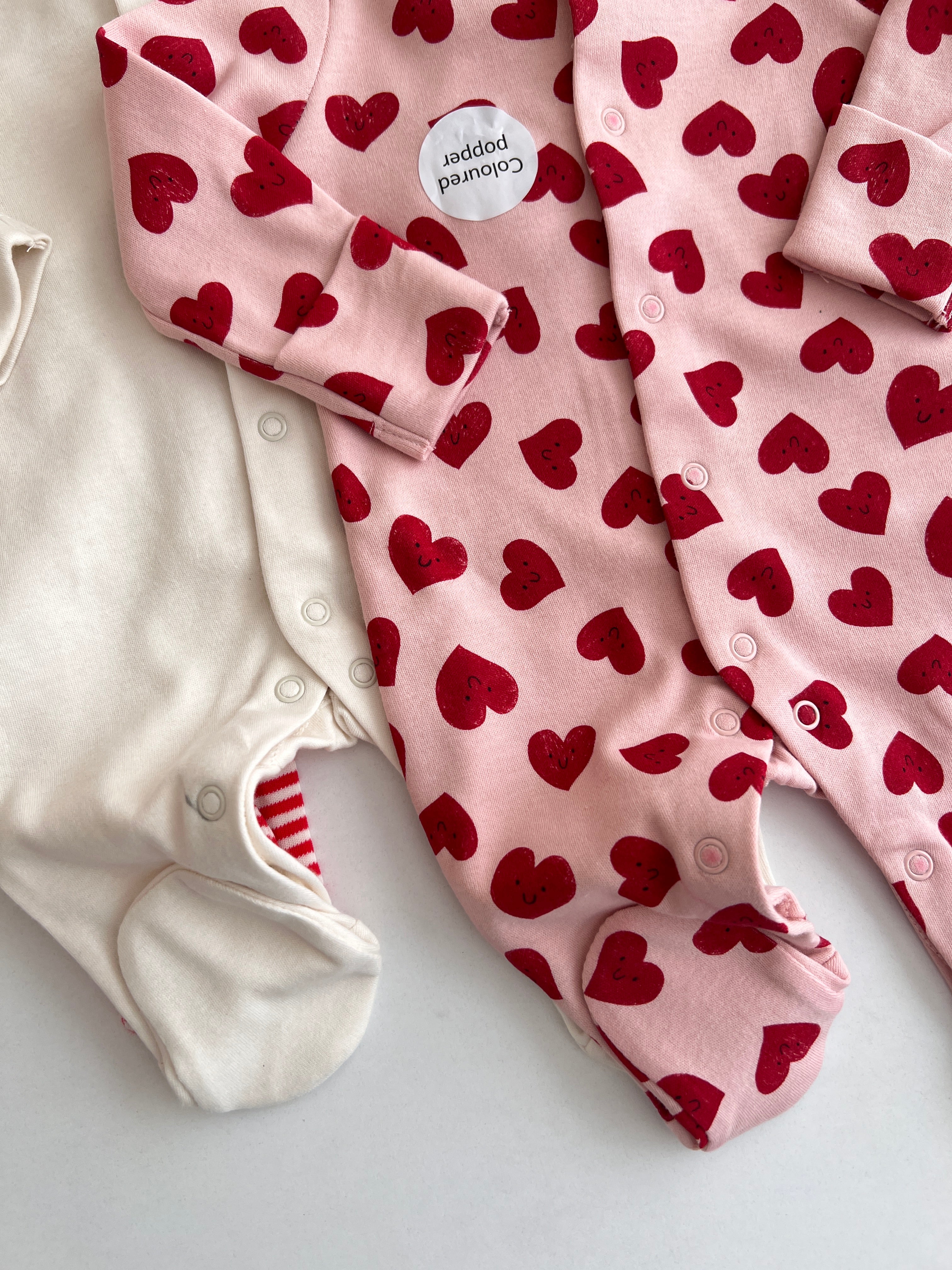 Set me 3 Tutina Pambuku me Zemra dhe Vija – "Sweet Love"