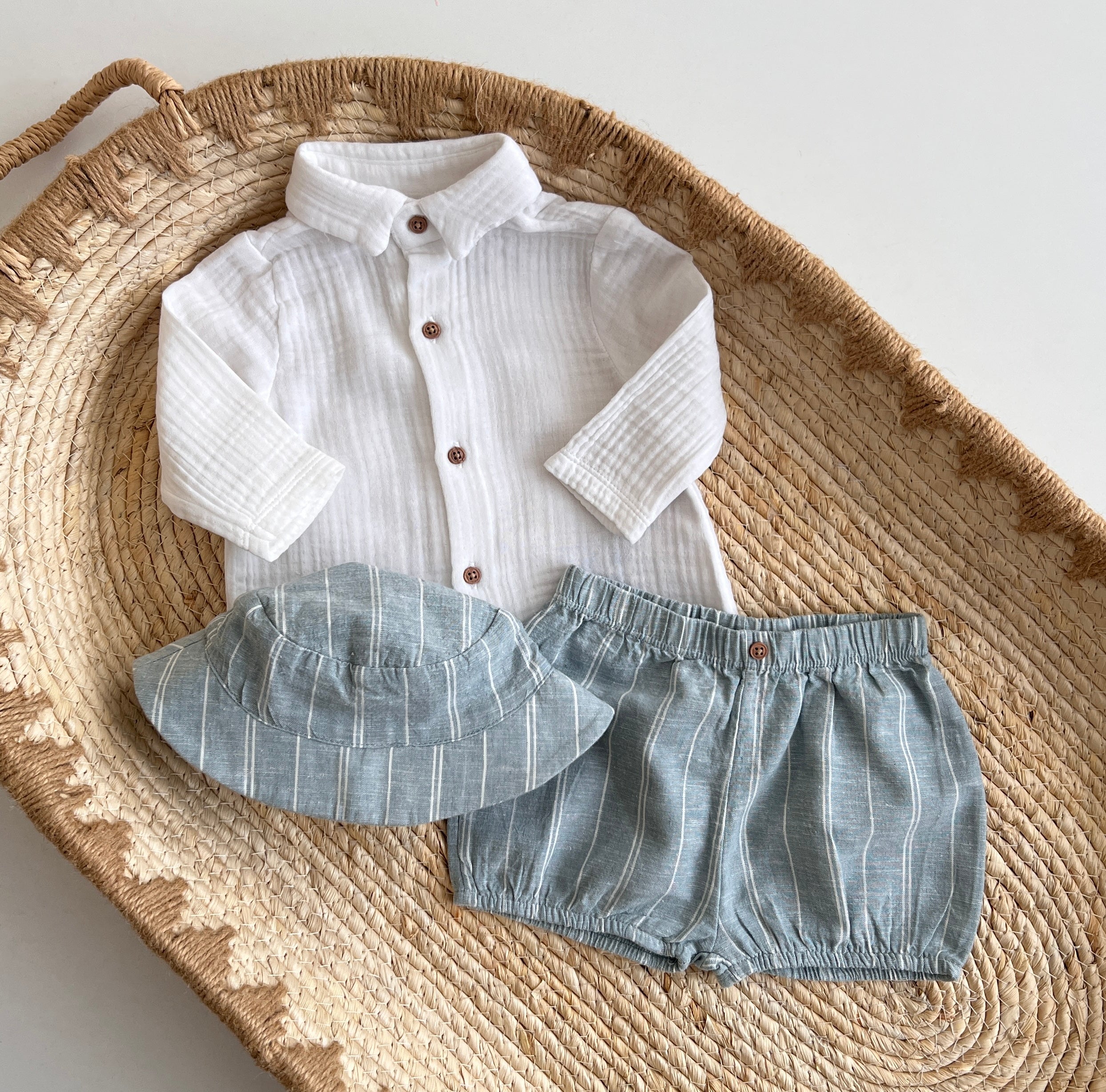 Set me 3 Pjese per Djem – Elegance dhe Freski ne Çdo Detaj