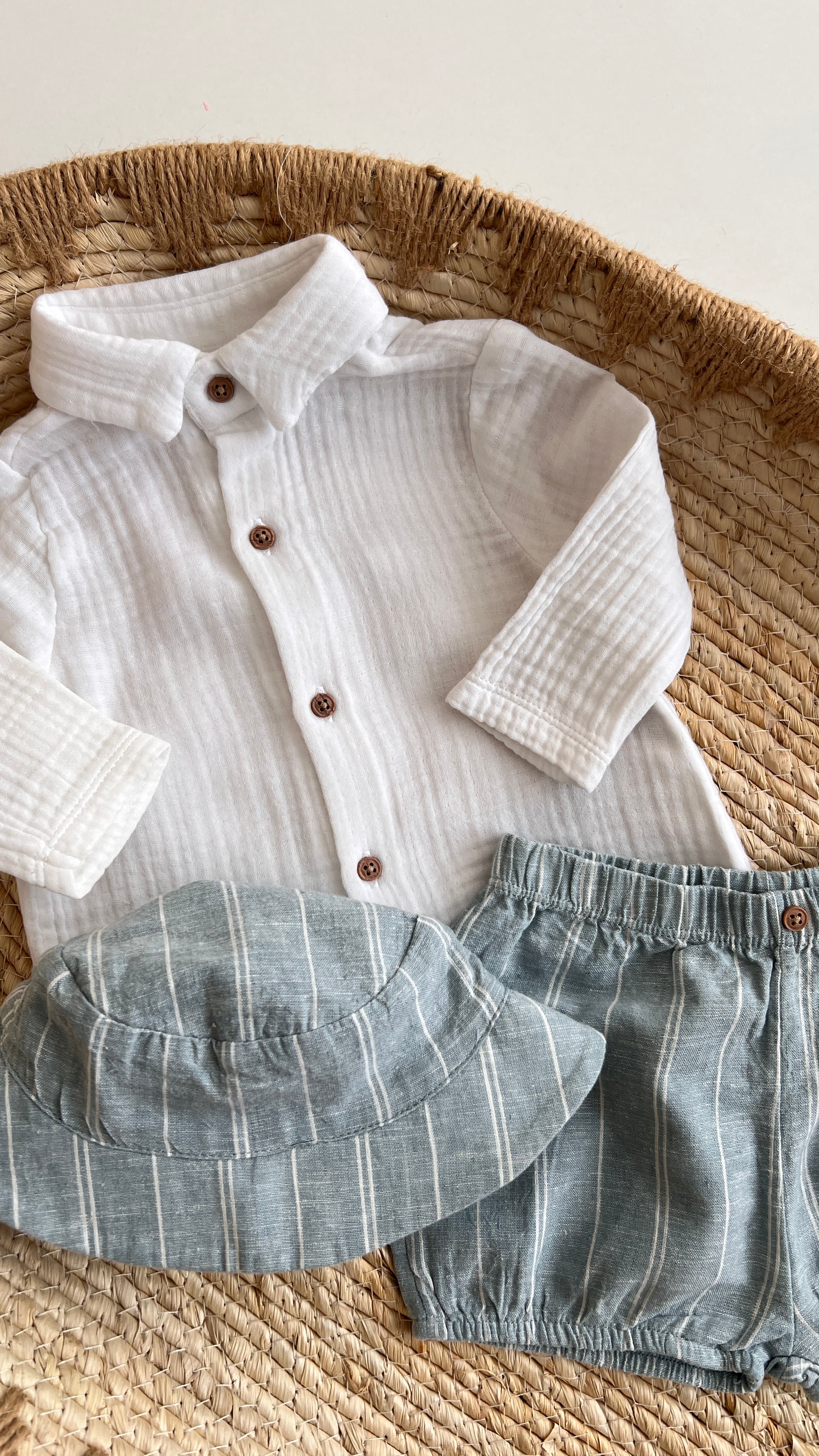 Set me 3 Pjese per Djem – Elegance dhe Freski ne Çdo Detaj