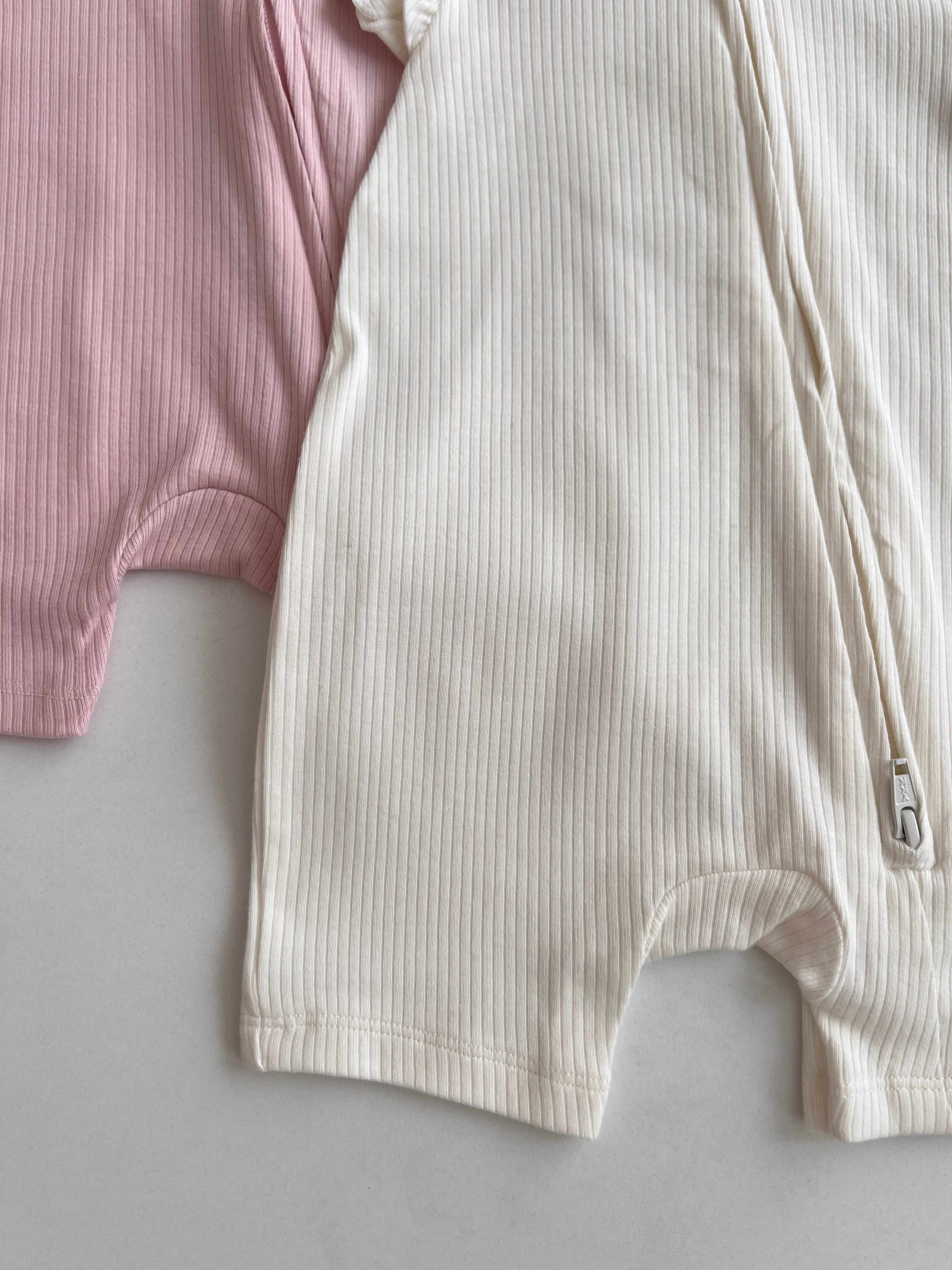 Set me 2 Rompera "Dual-Zip Comfort" – Bardhe & Roze
