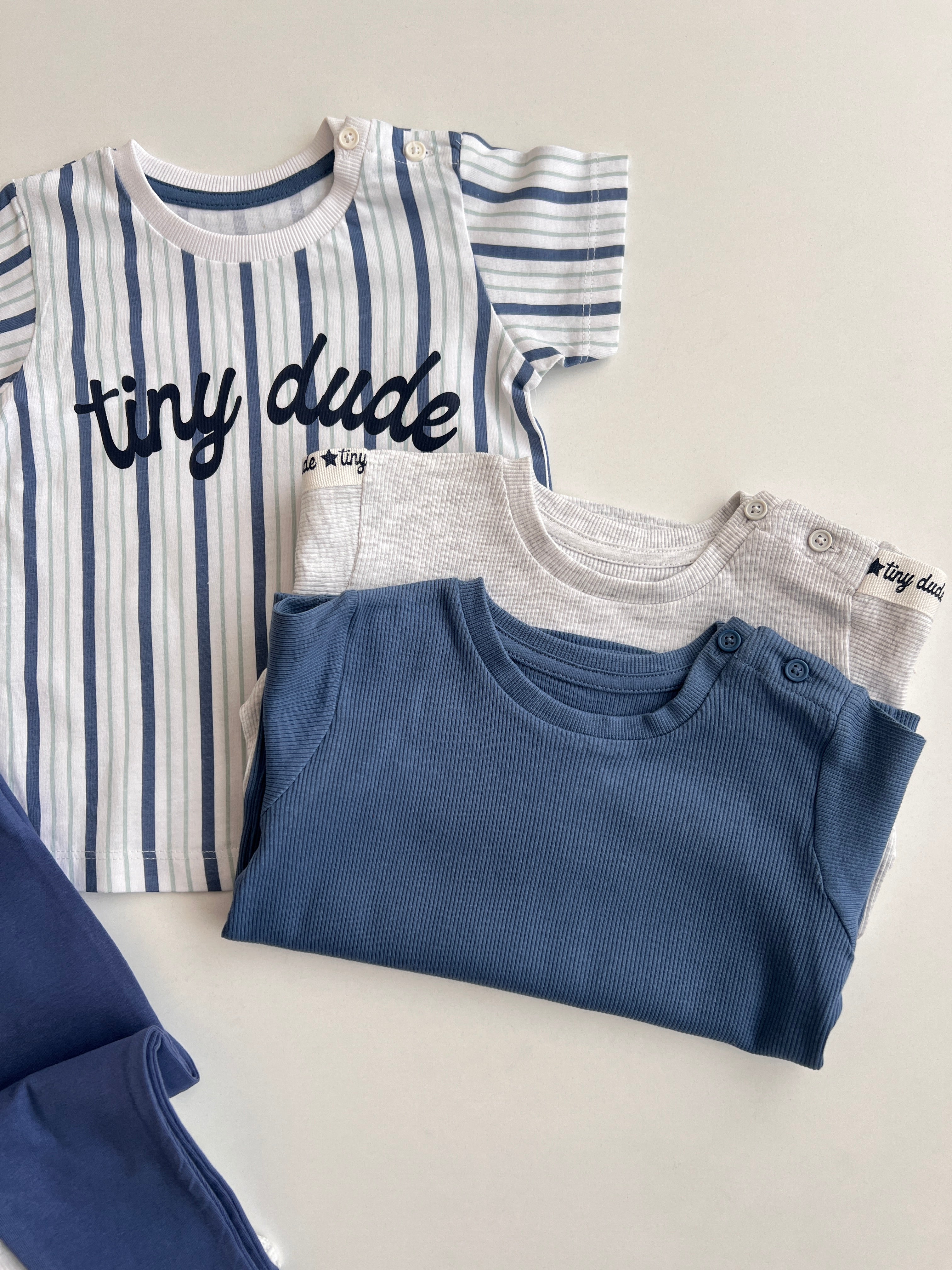 Set me 3 Kostume "Tiny Dude"