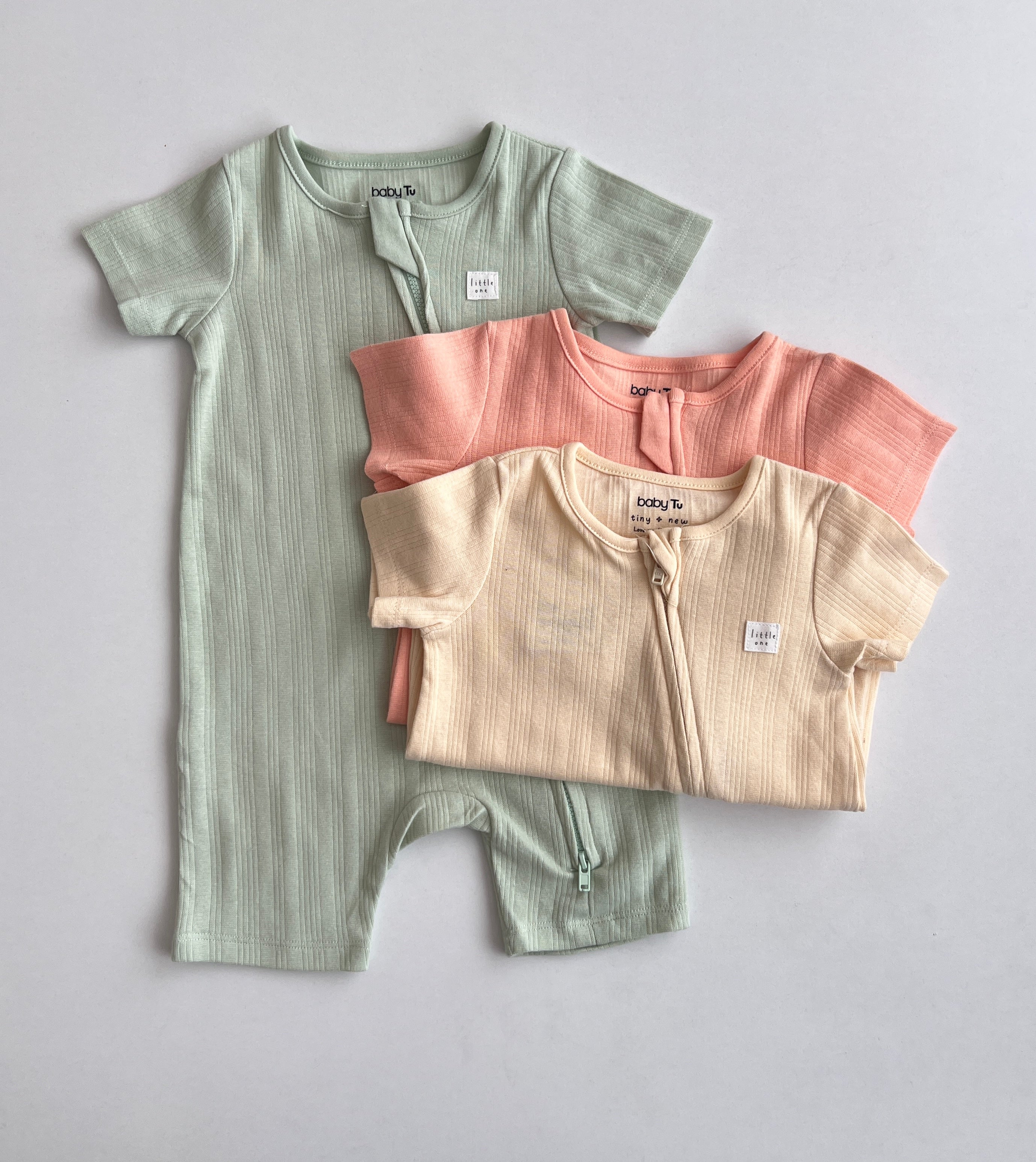 Set me 3 Rompera Ngjyra Pastel - "Ribbed Comfort"